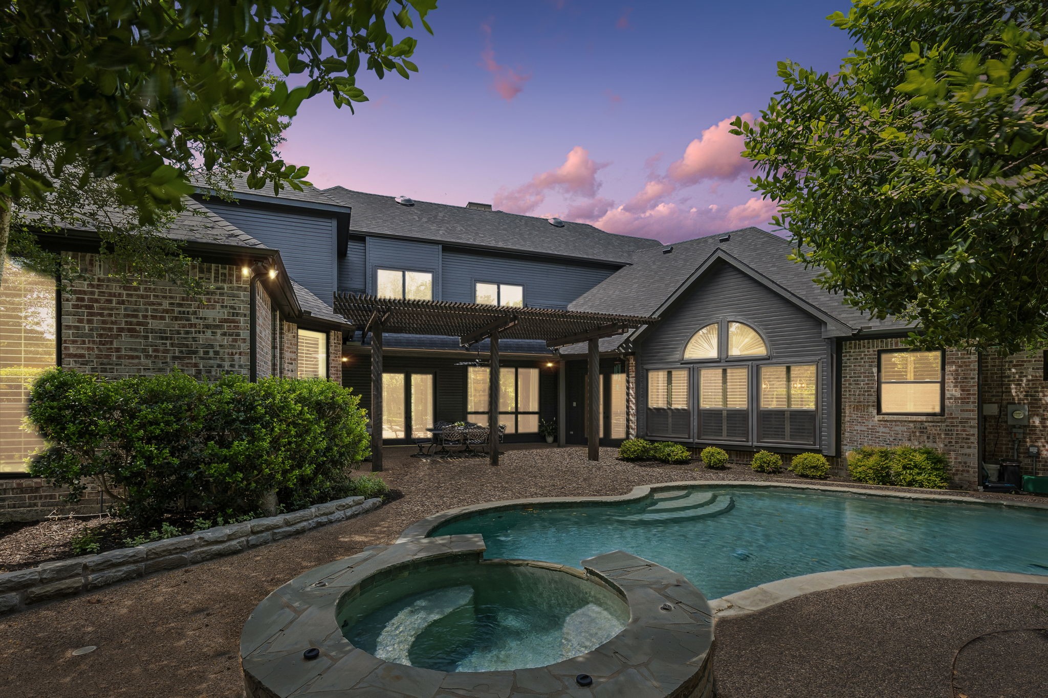 310 Deer Path