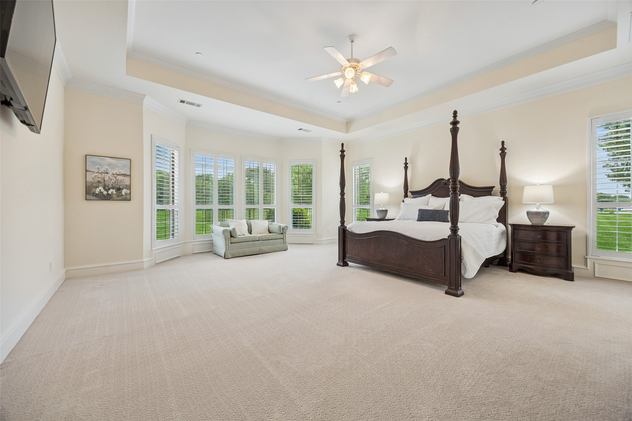207 Dumont Court