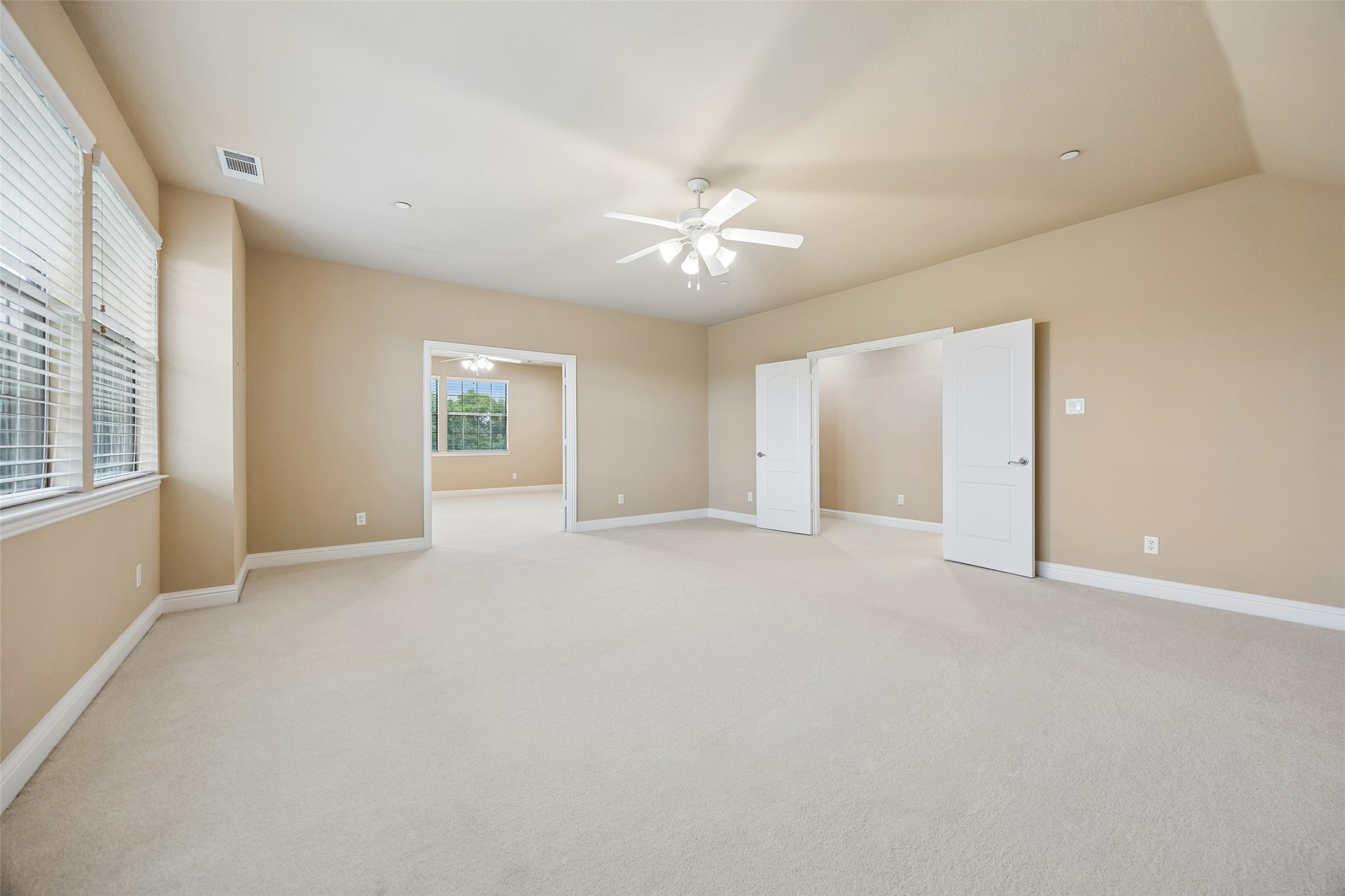 207 Dumont Court