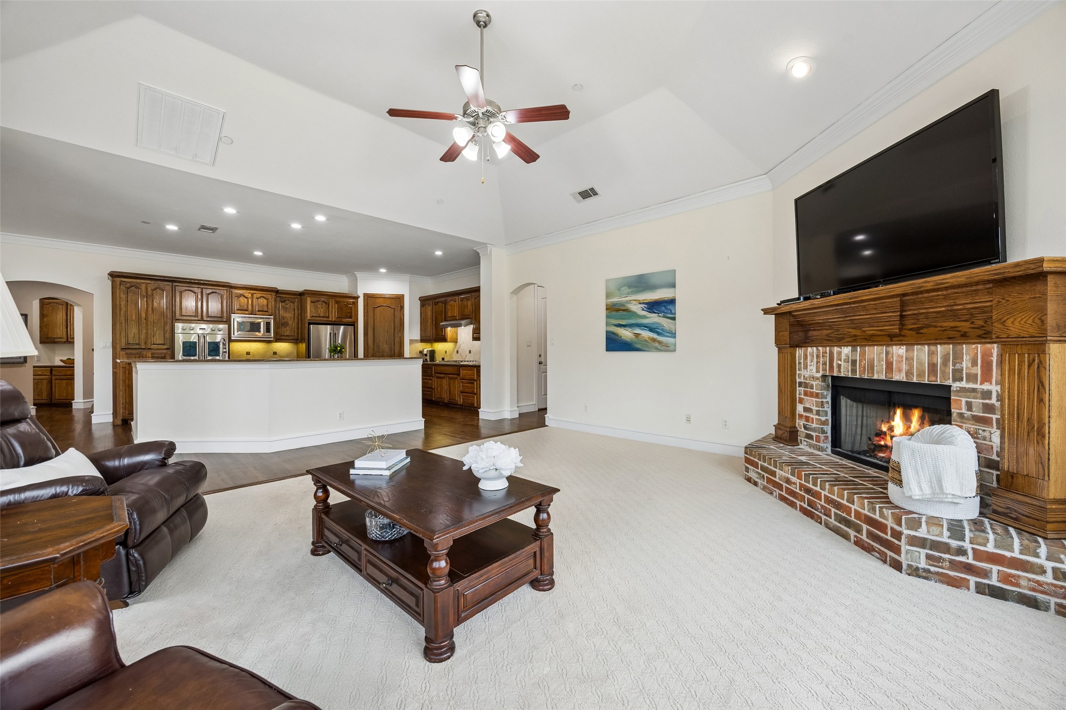 207 Dumont Court