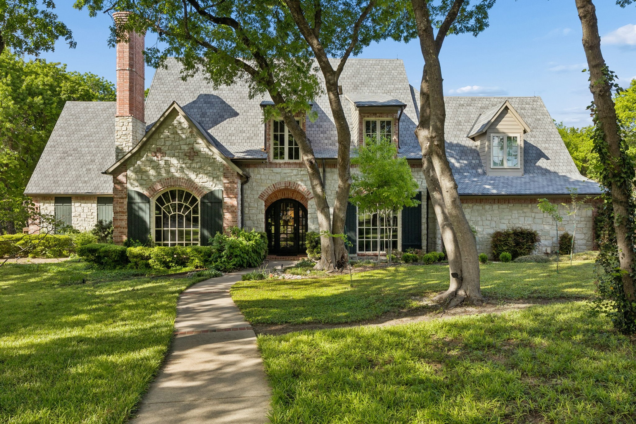 1 Woody Crest Circle