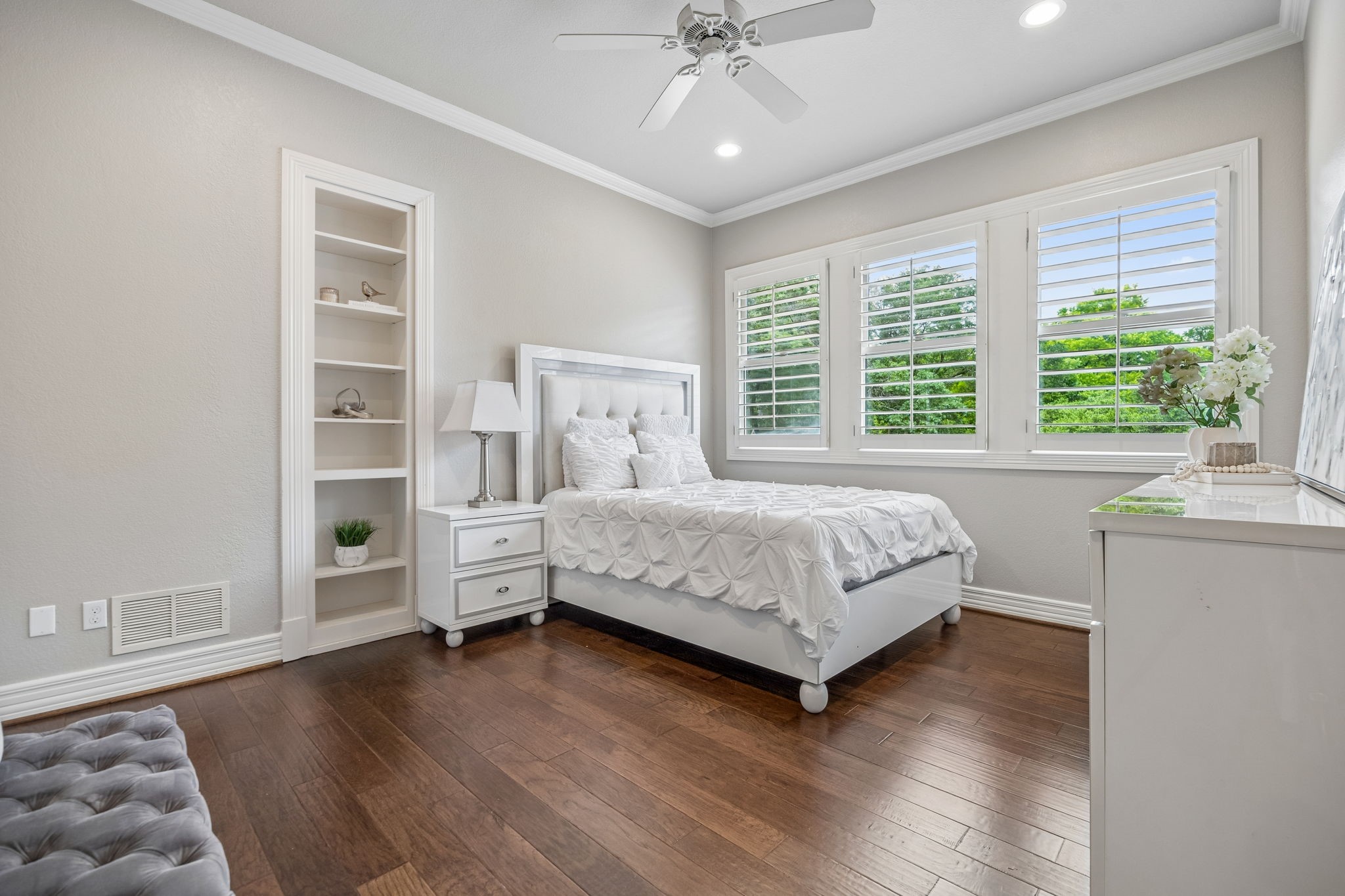 1 Woody Crest Circle