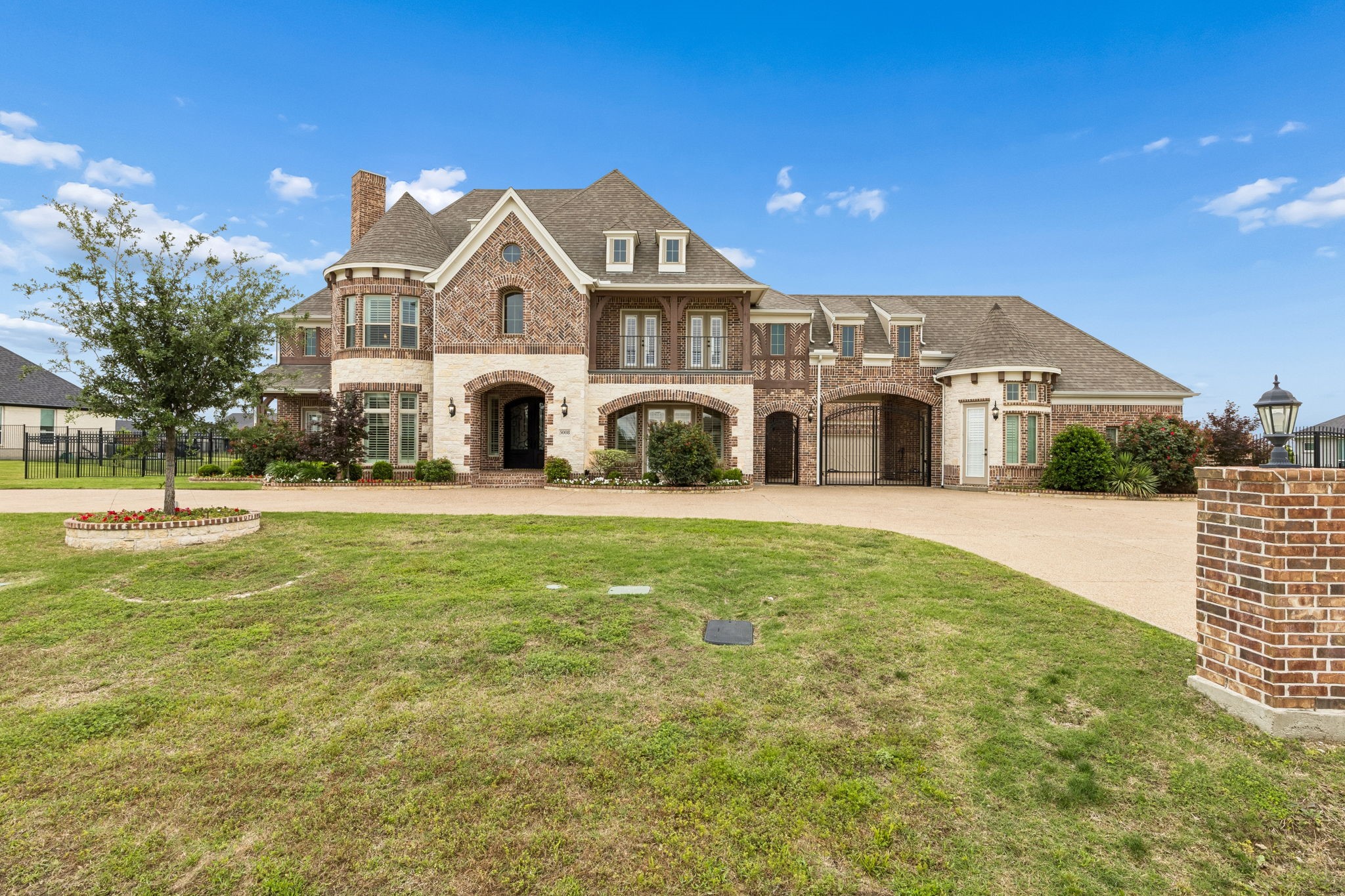 5008 Kingston Court