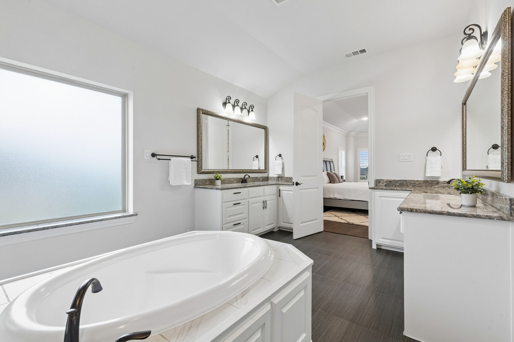 5008 Kingston Court