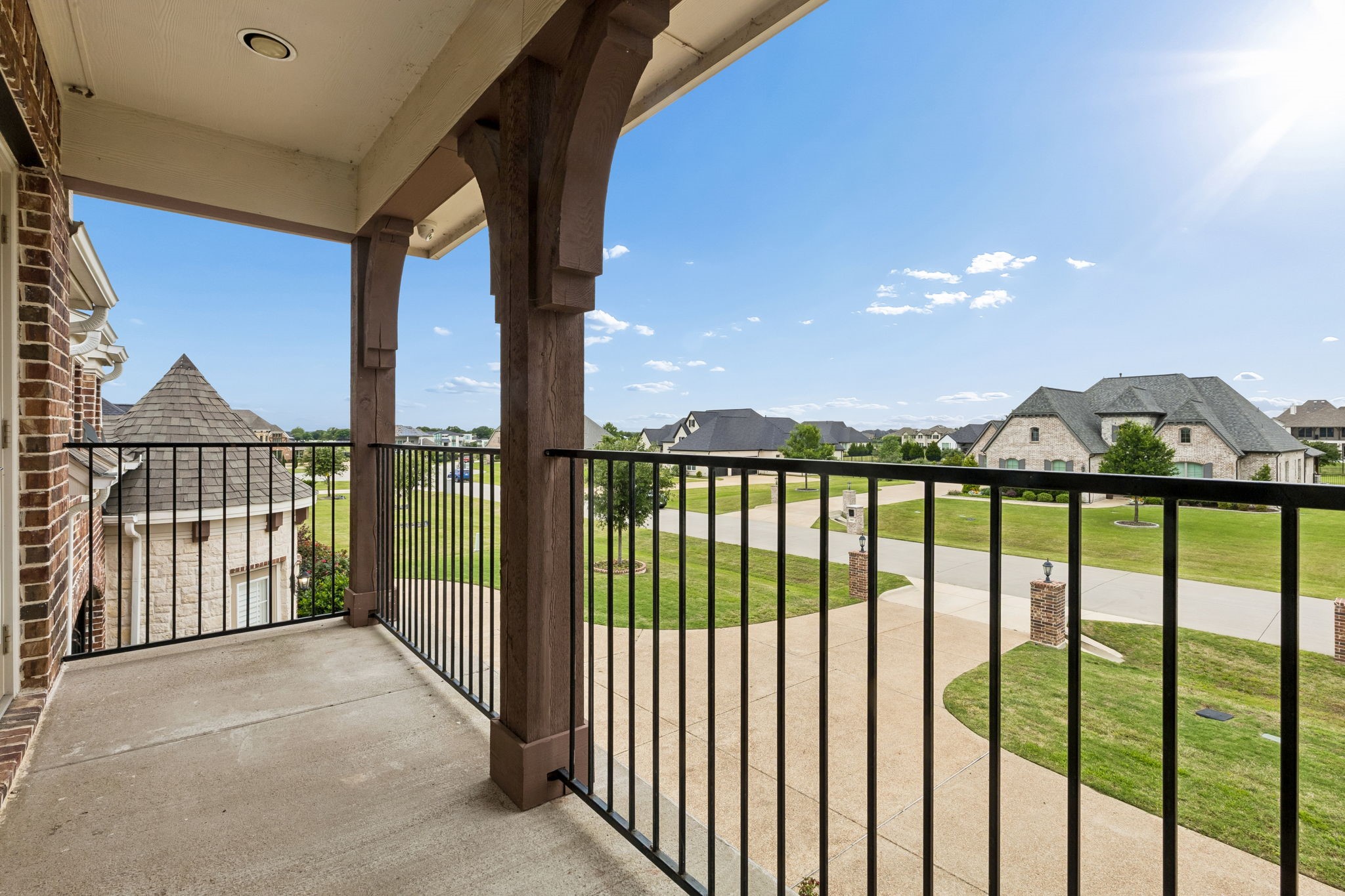 5008 Kingston Court
