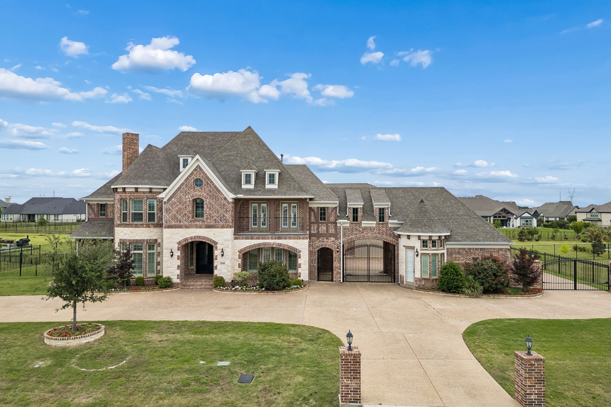 5008 Kingston Court
