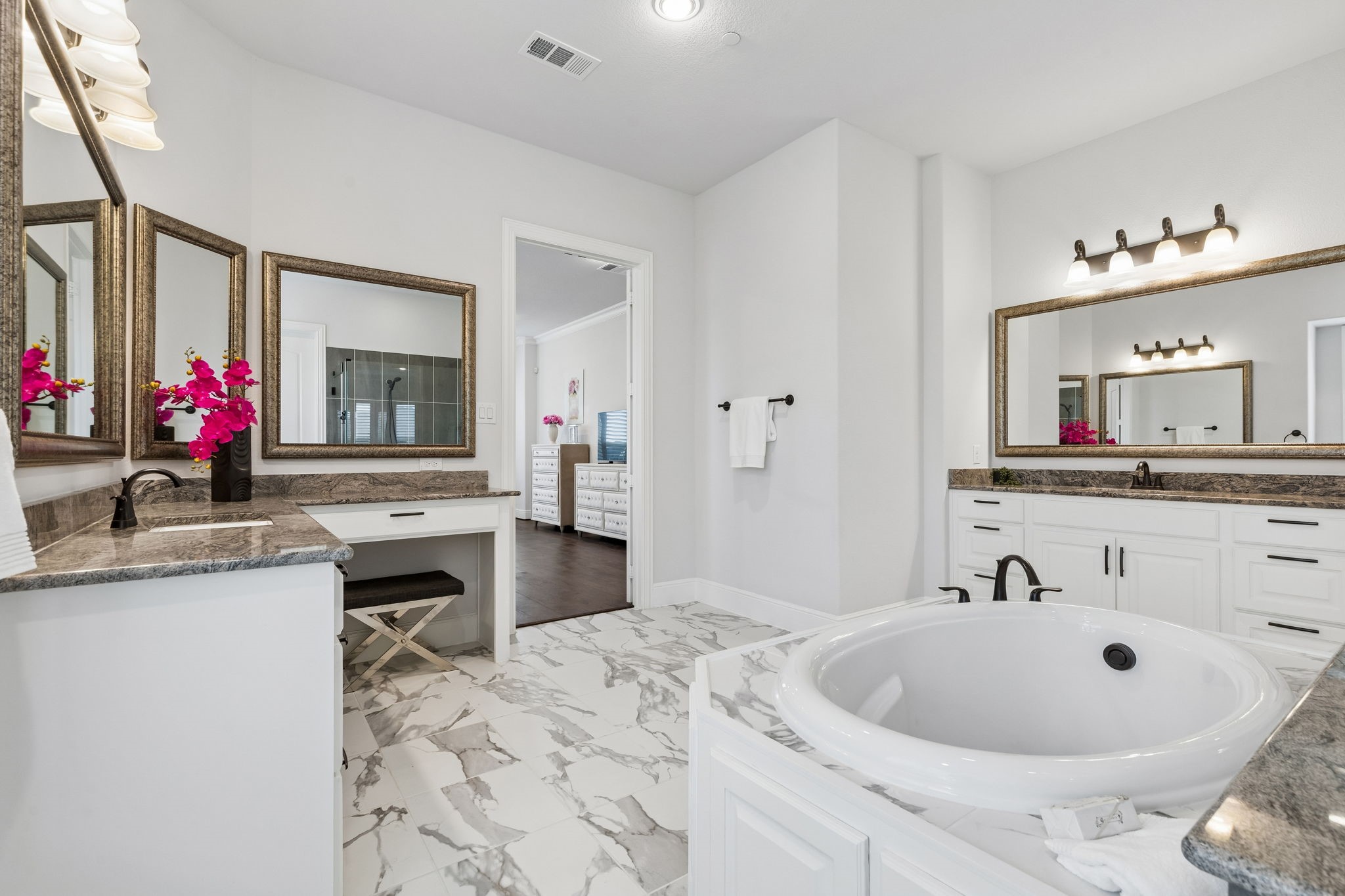 5008 Kingston Court