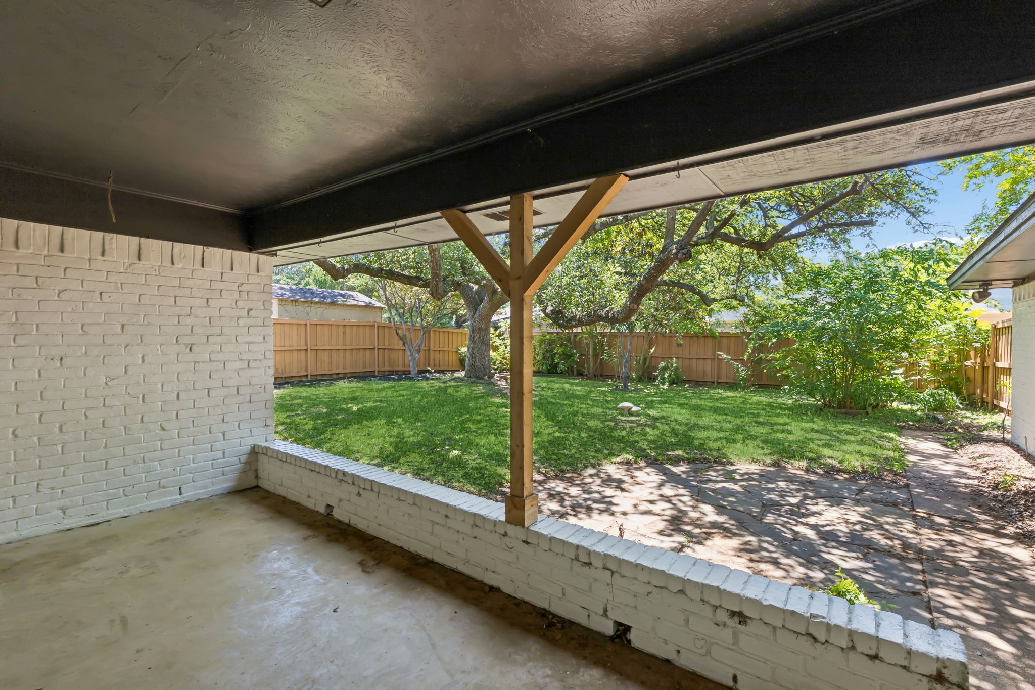 2516 Skiles Drive