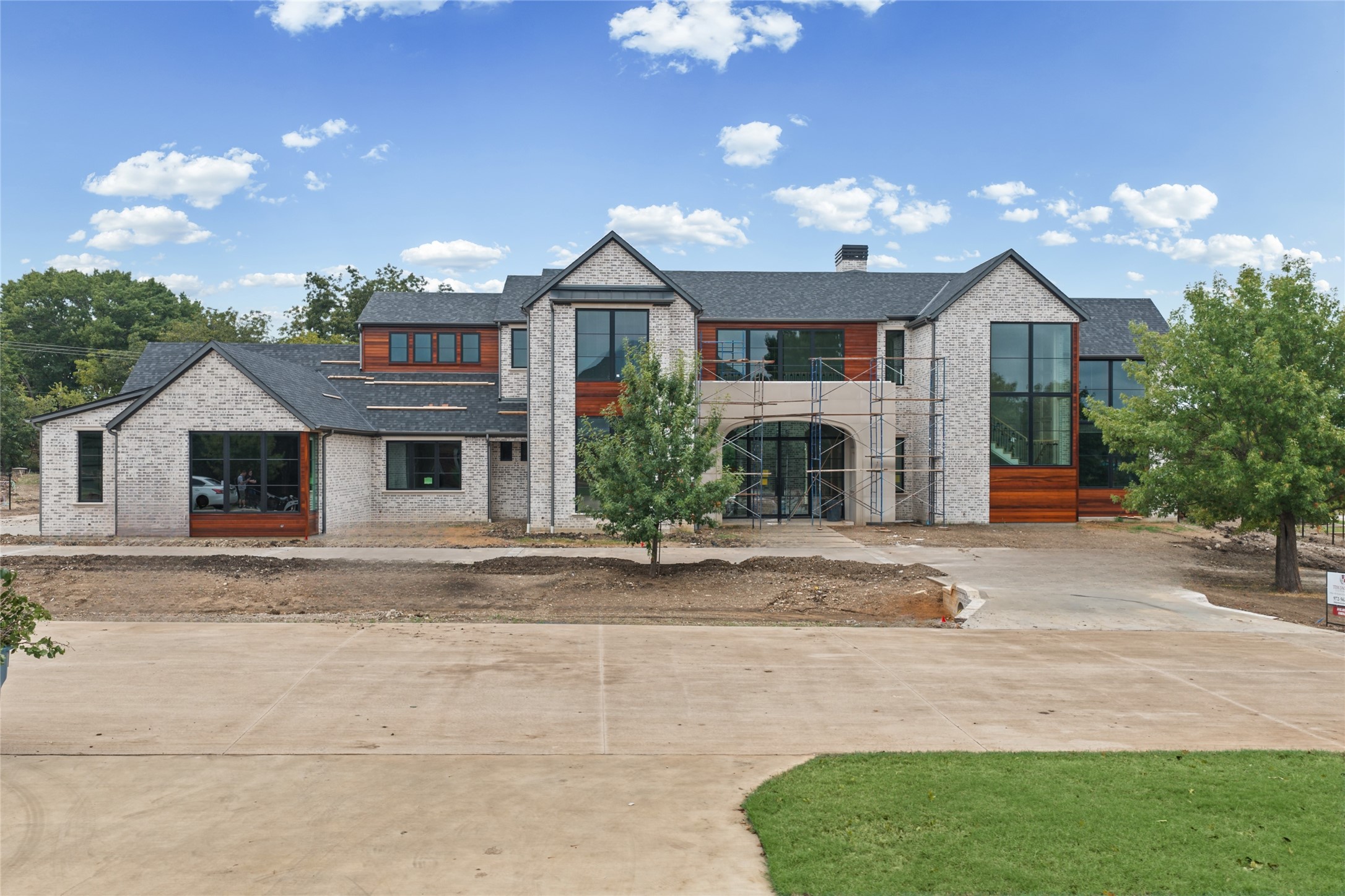 801 Walden Pond Way