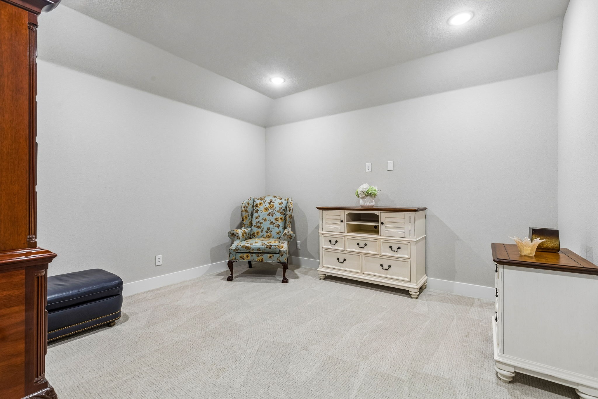 1205 Kitchens Drive