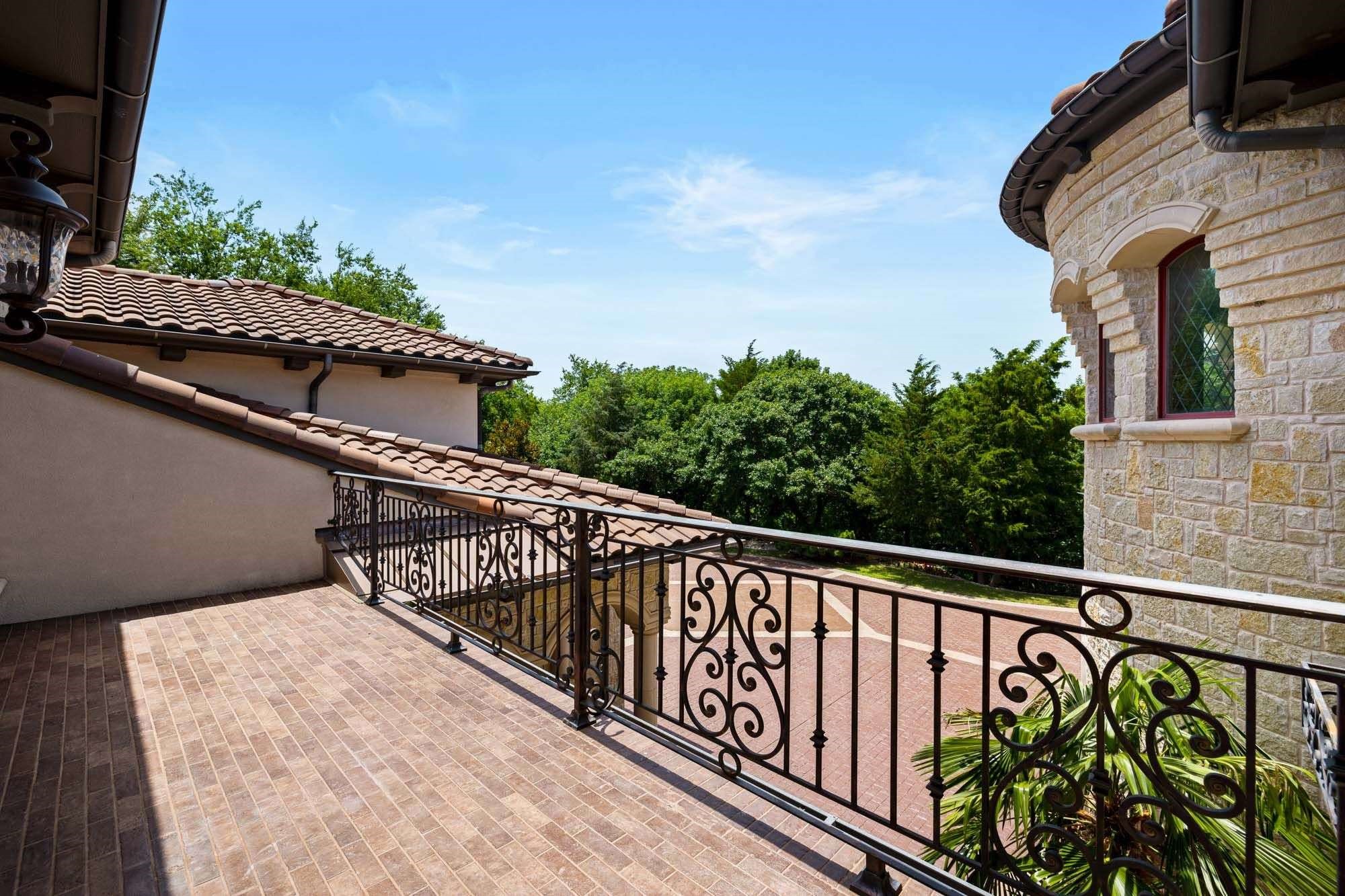 2115 Paradise Ranch Trail