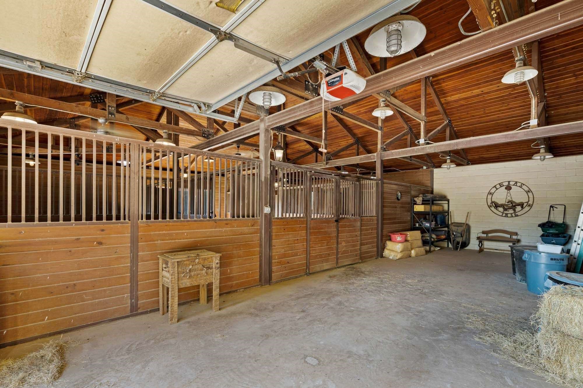 2115 Paradise Ranch Trail
