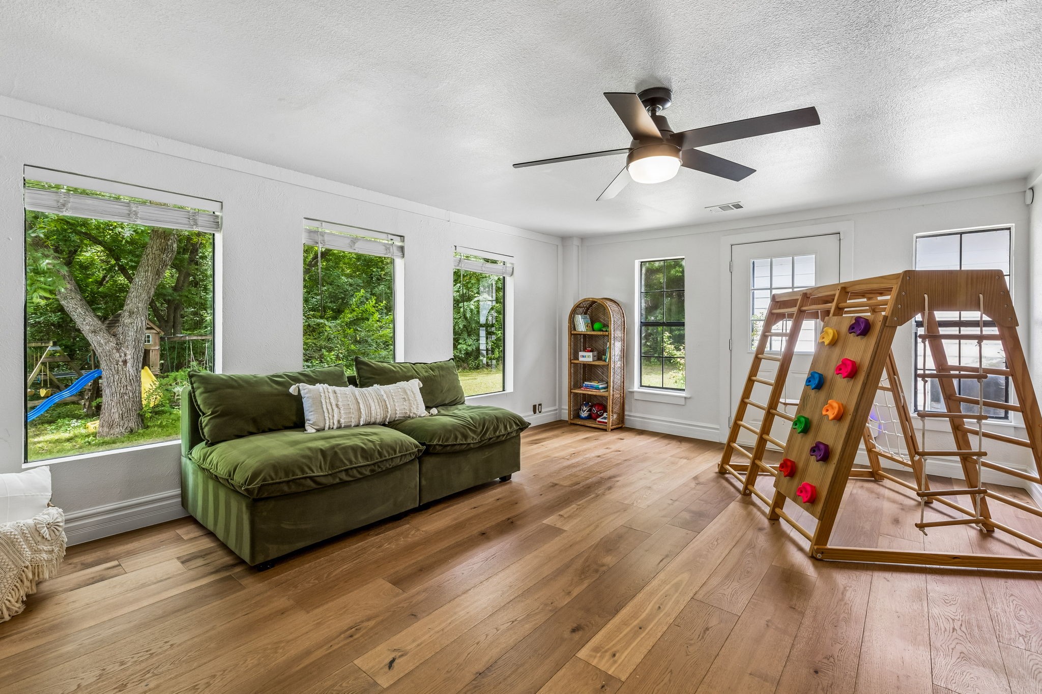 4546 County Road 408