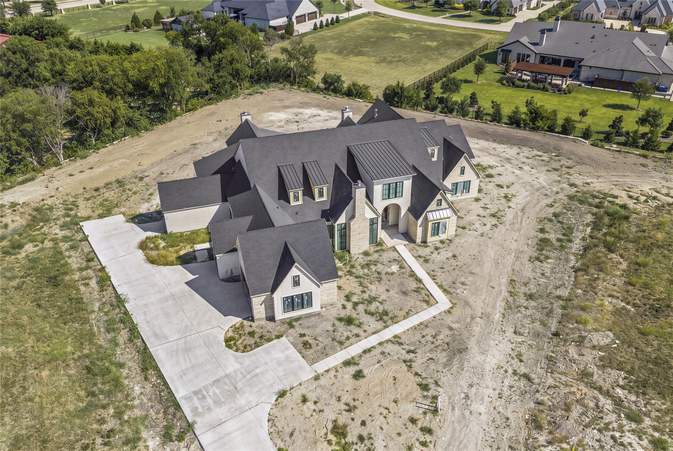 900 Healey Drive