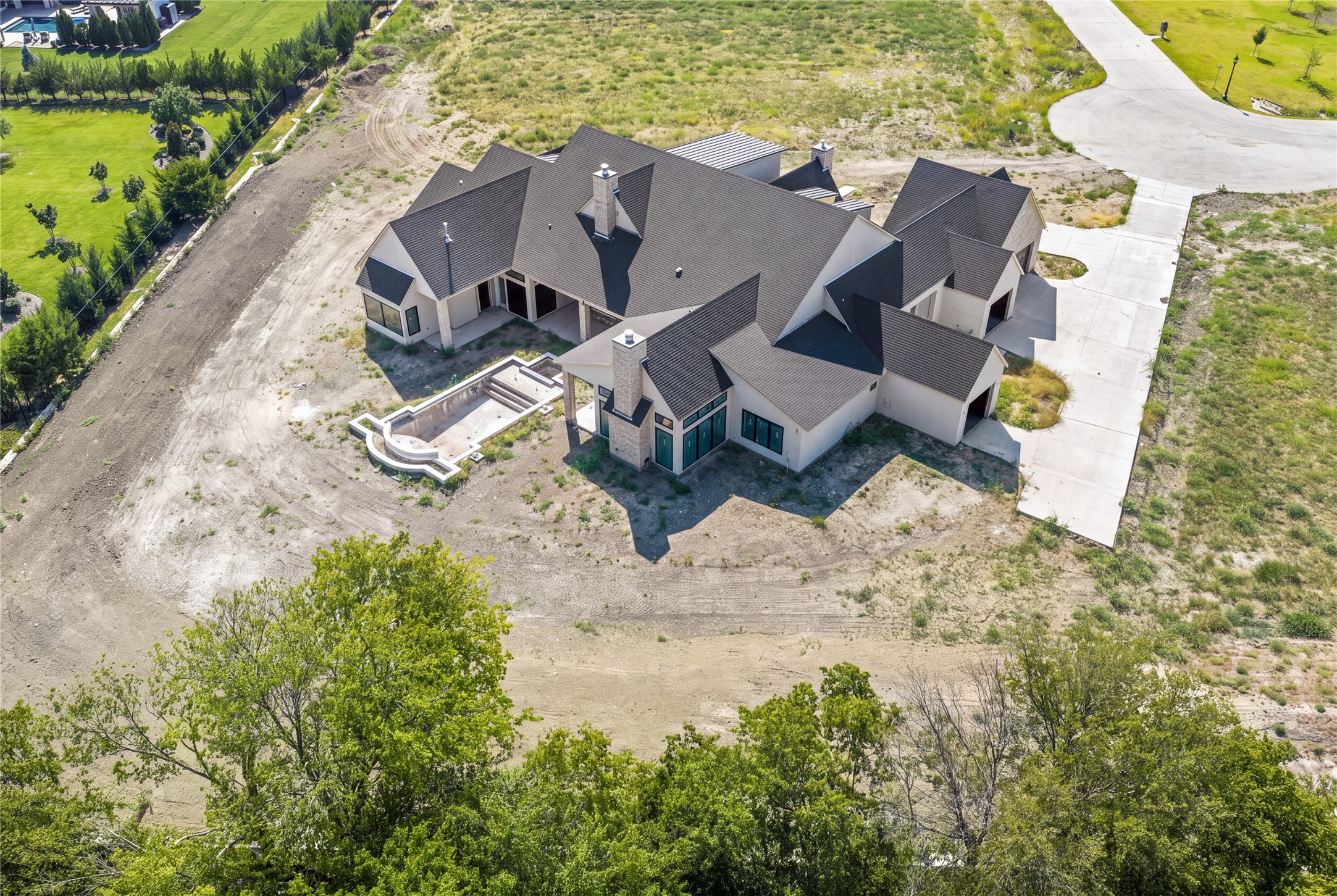 900 Healey Drive