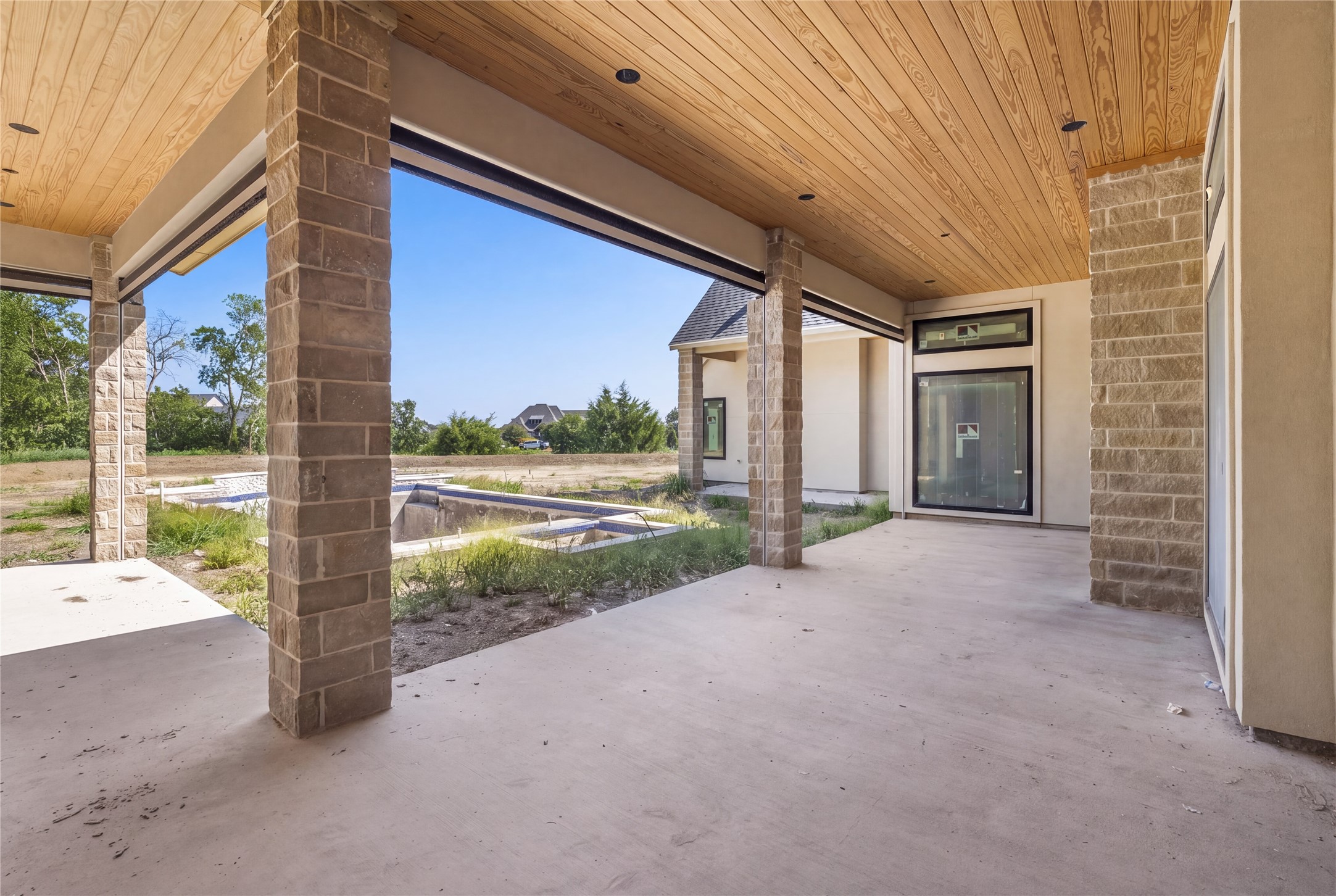 900 Healey Drive