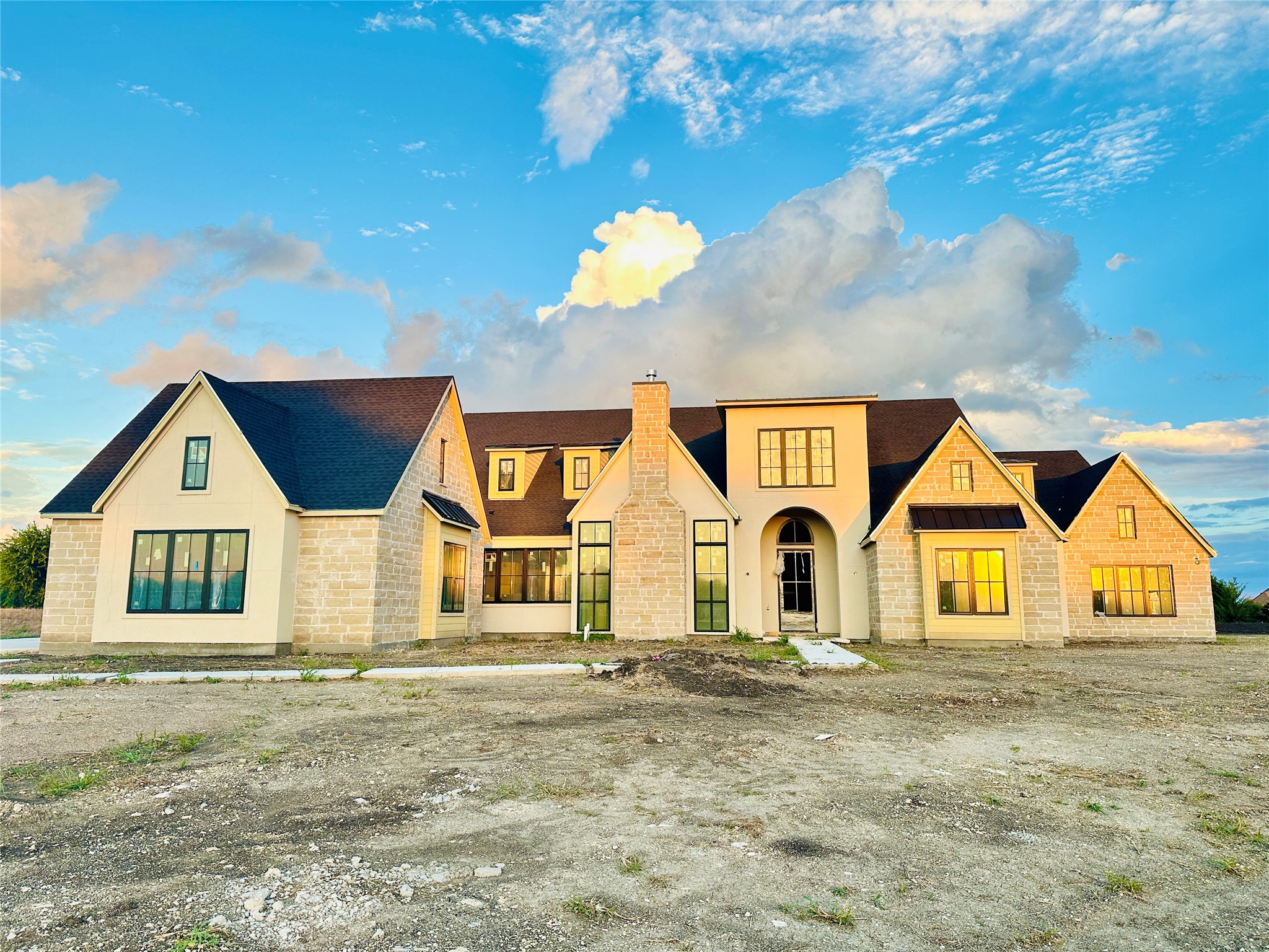 900 Healey Drive