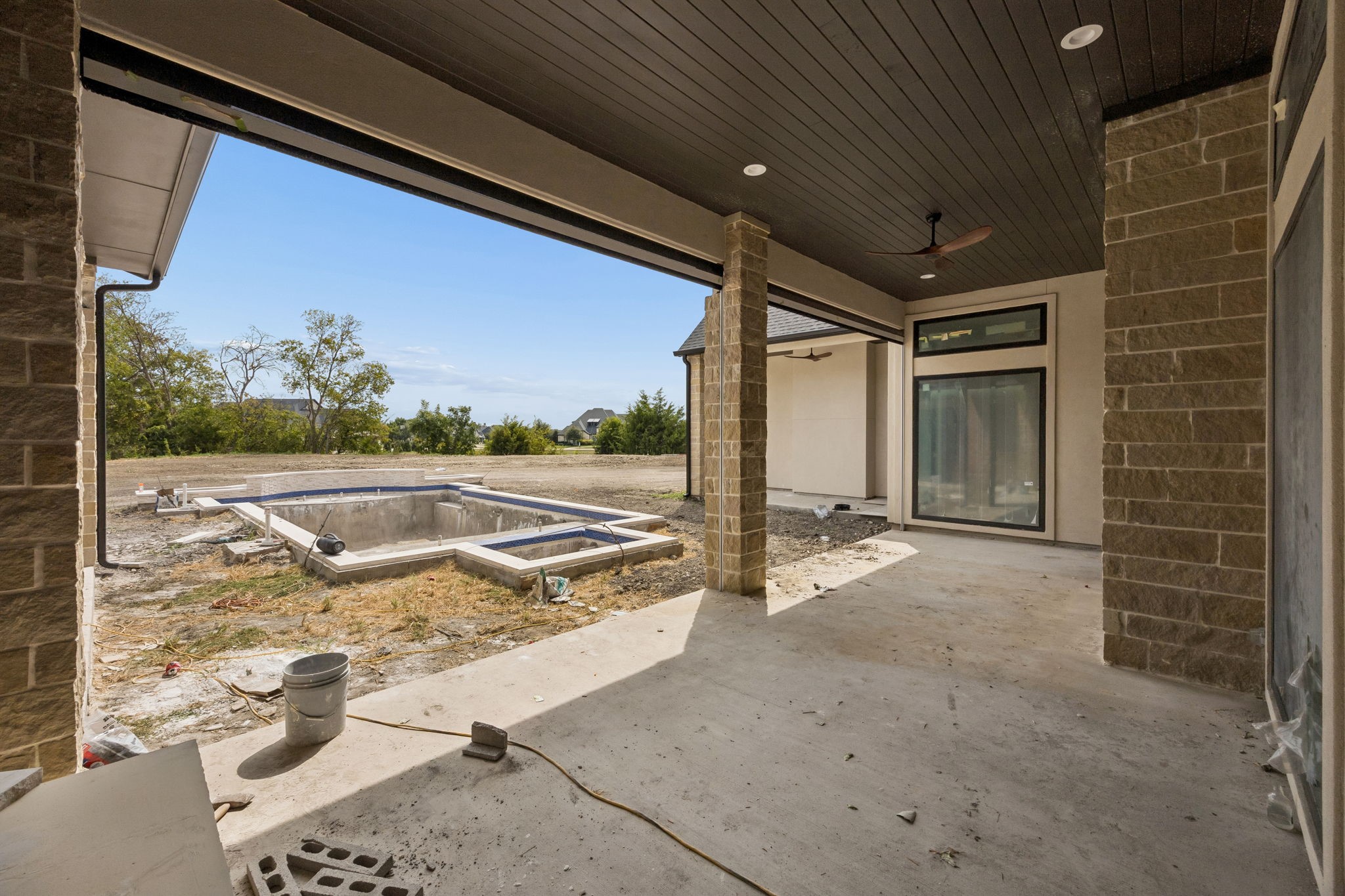 900 Healey Drive