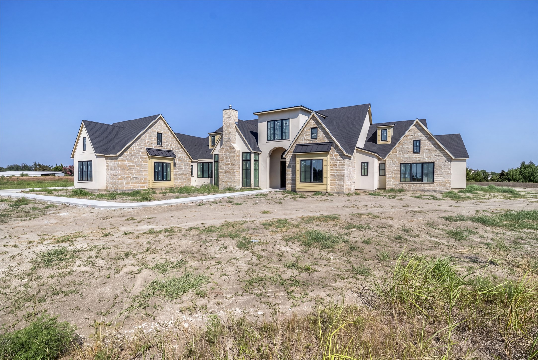 900 Healey Drive