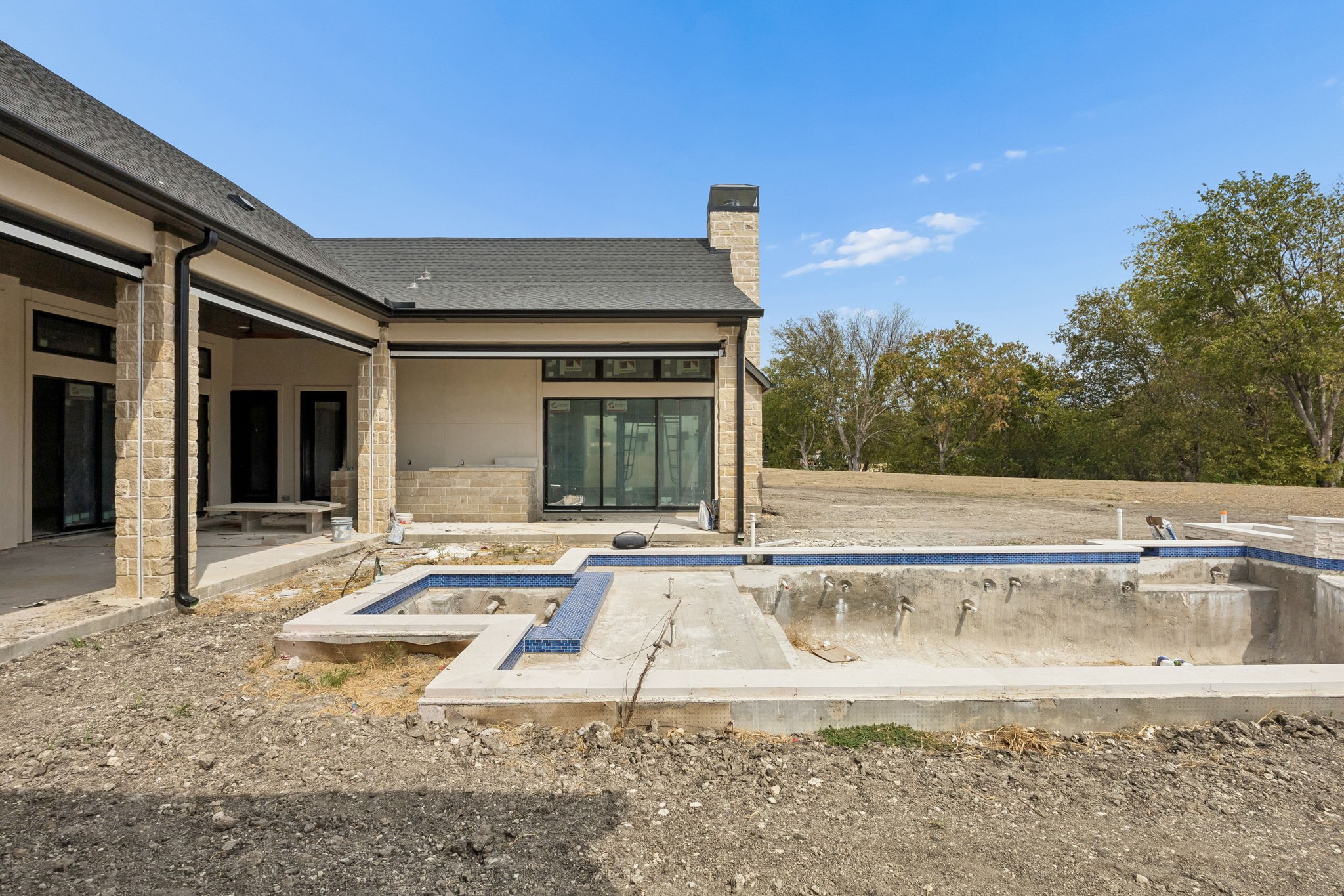 900 Healey Drive