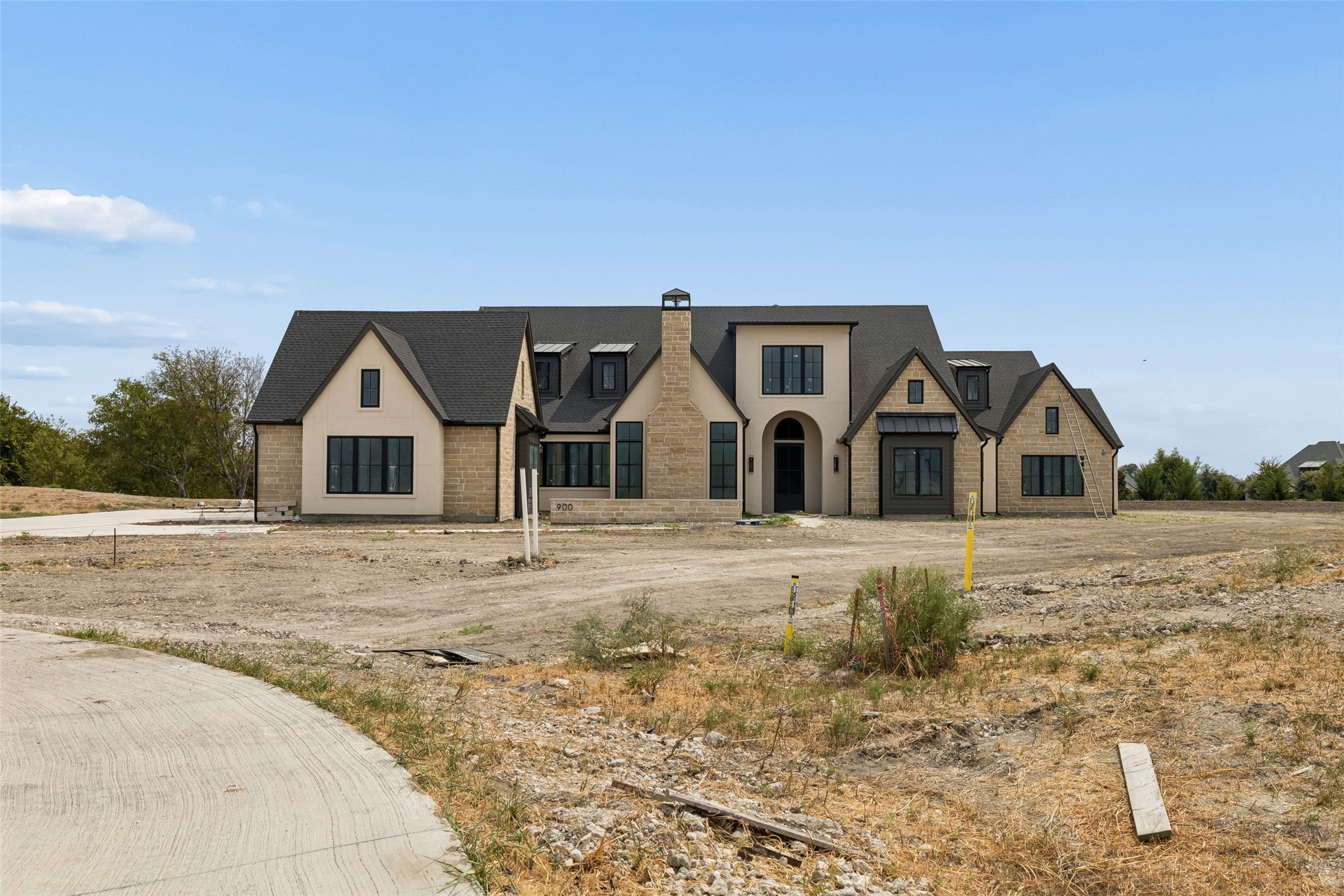 900 Healey Drive