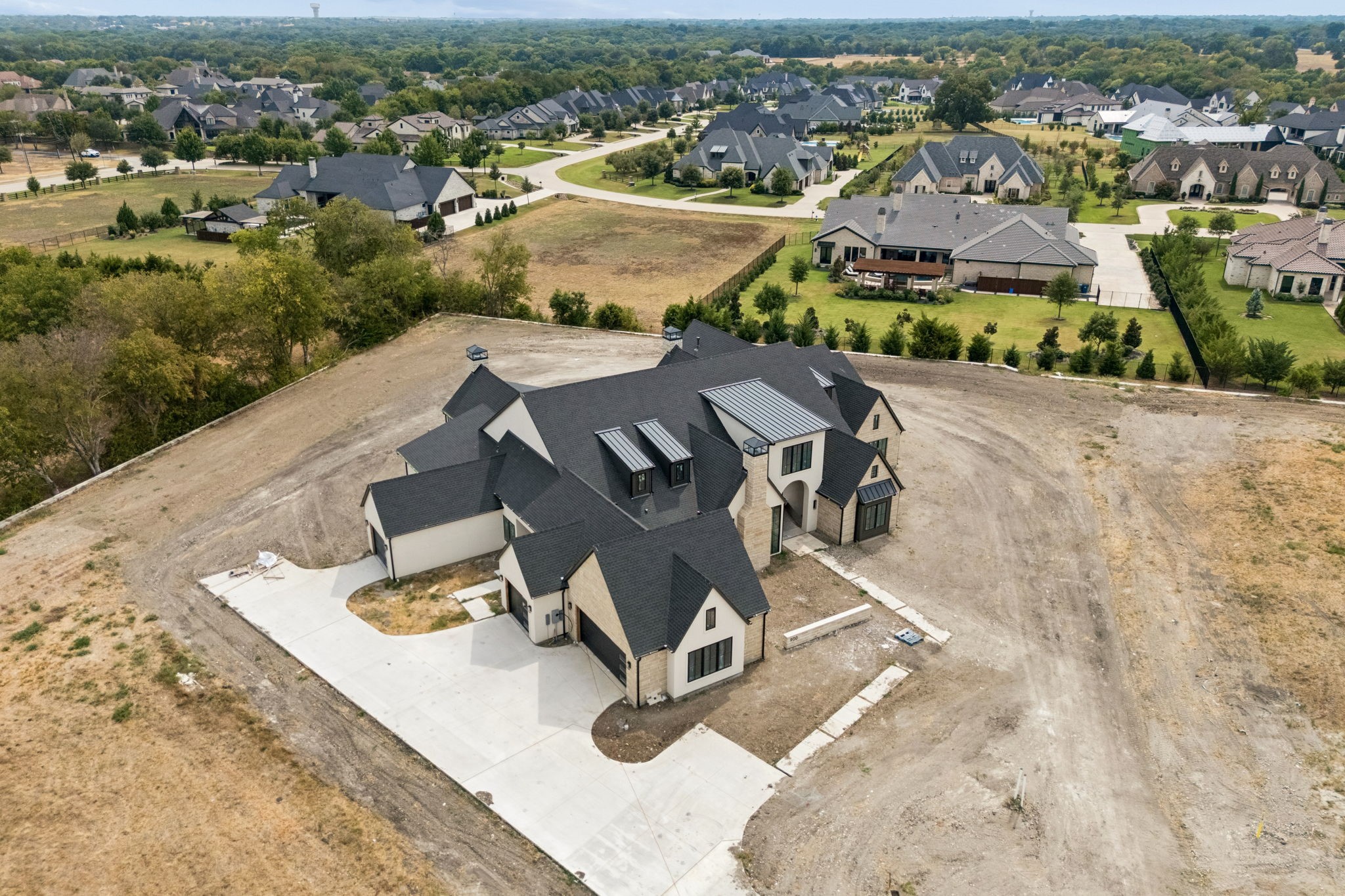 900 Healey Drive