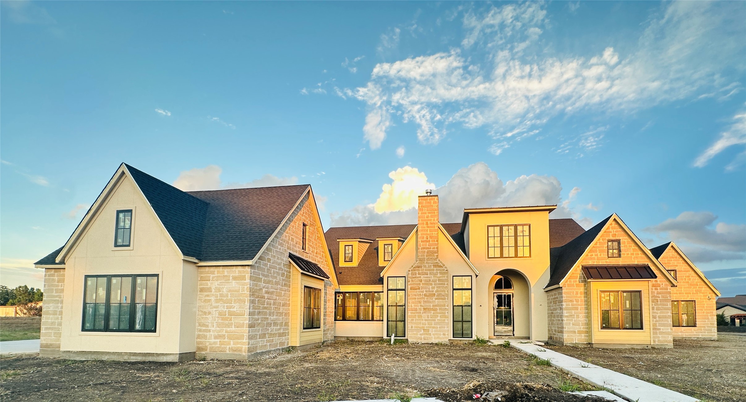 900 Healey Drive