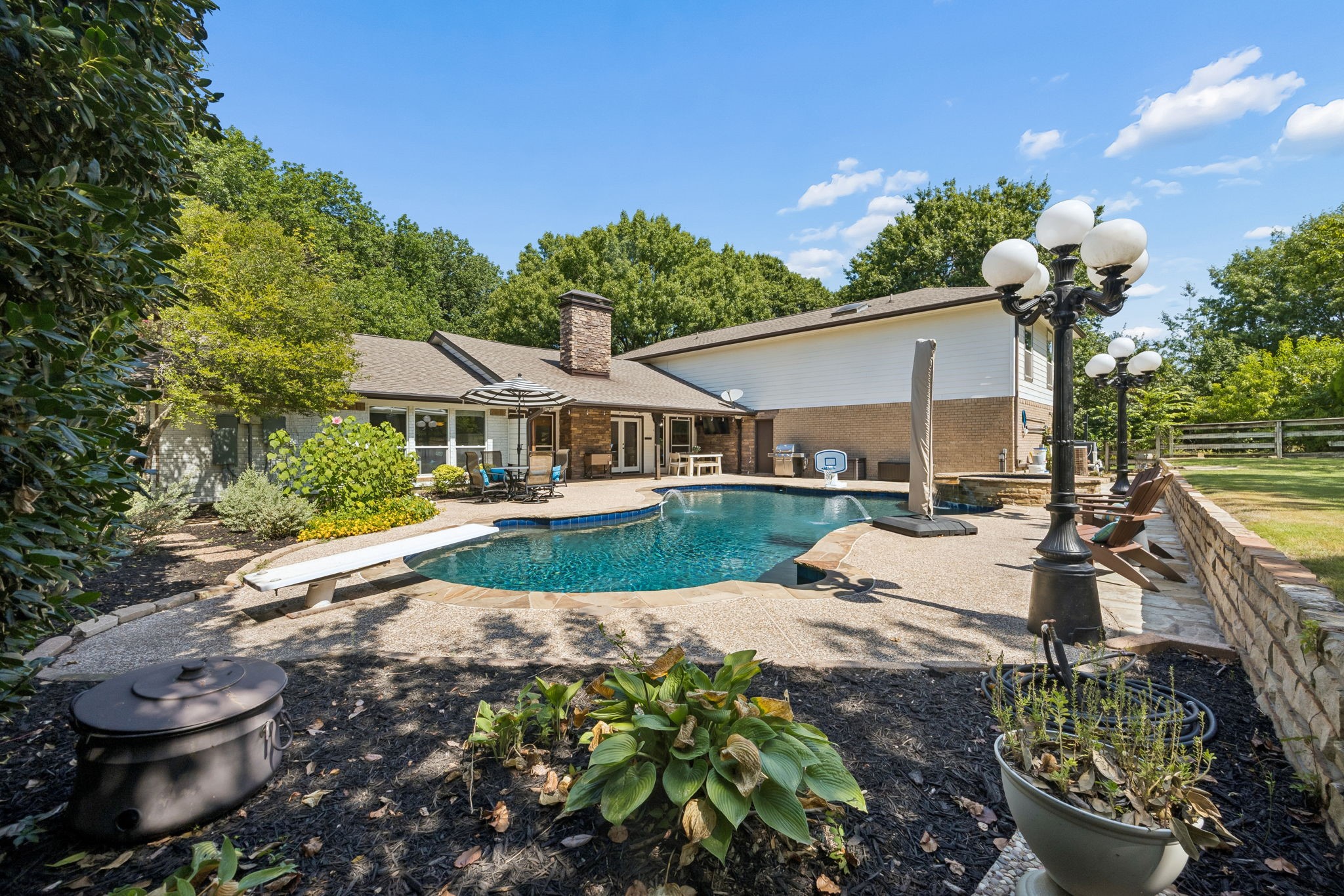 520 Cottonwood Place