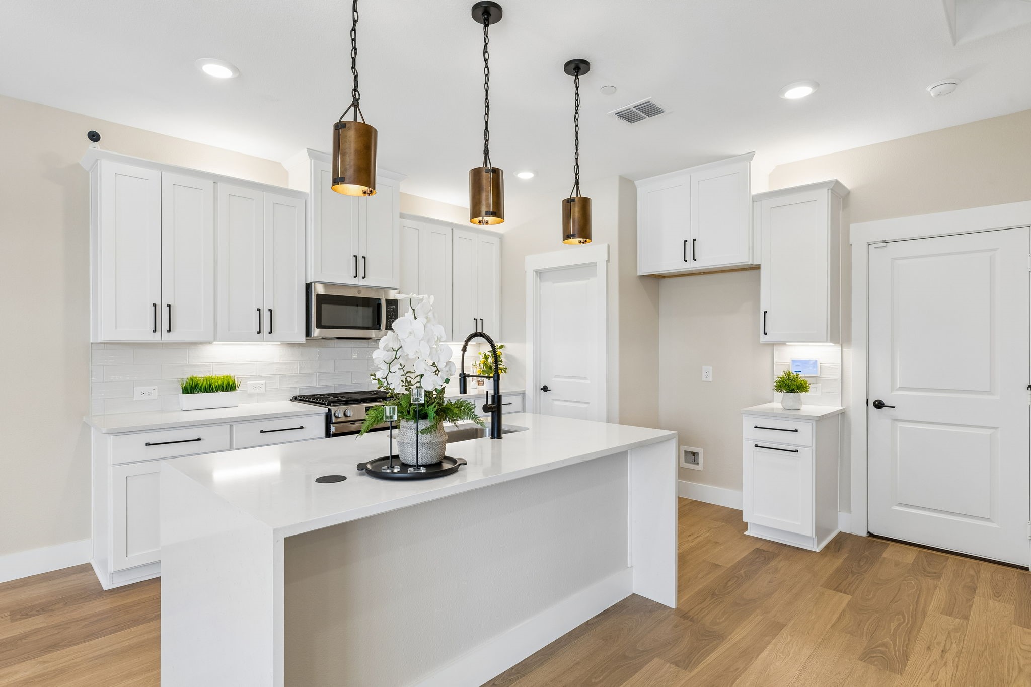 2504 Red Tailed Hawk Lane