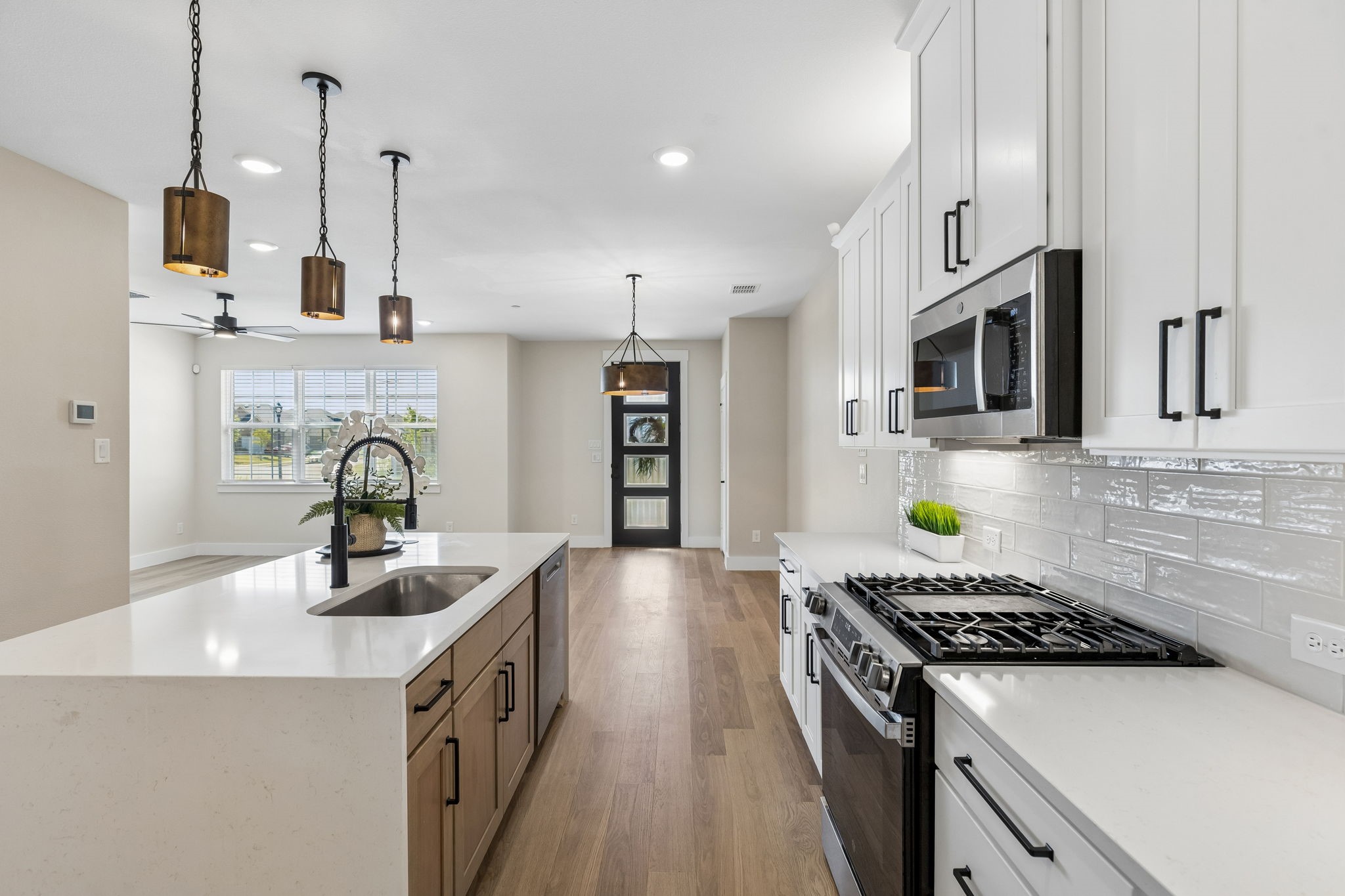 2504 Red Tailed Hawk Lane