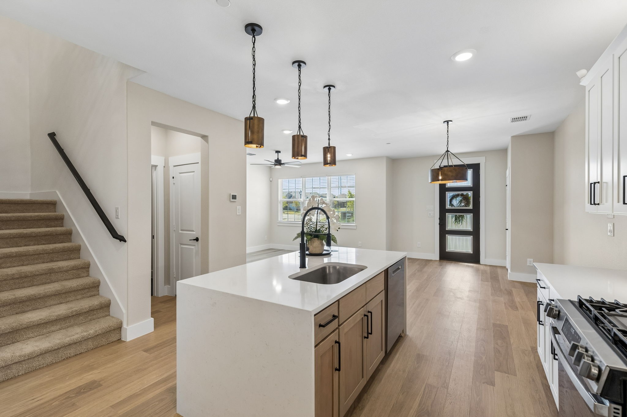 2504 Red Tailed Hawk Lane