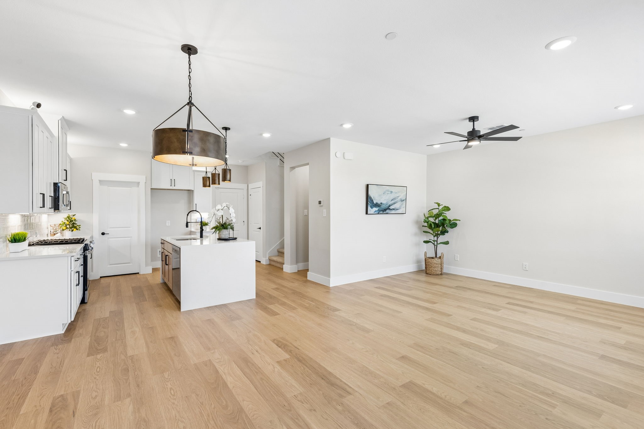 2504 Red Tailed Hawk Lane