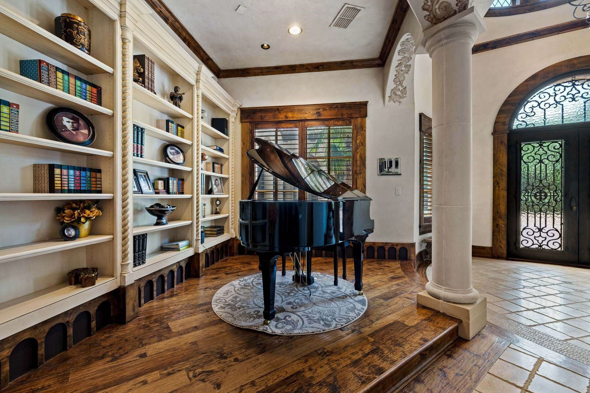 2115 Paradise Ranch Trail
