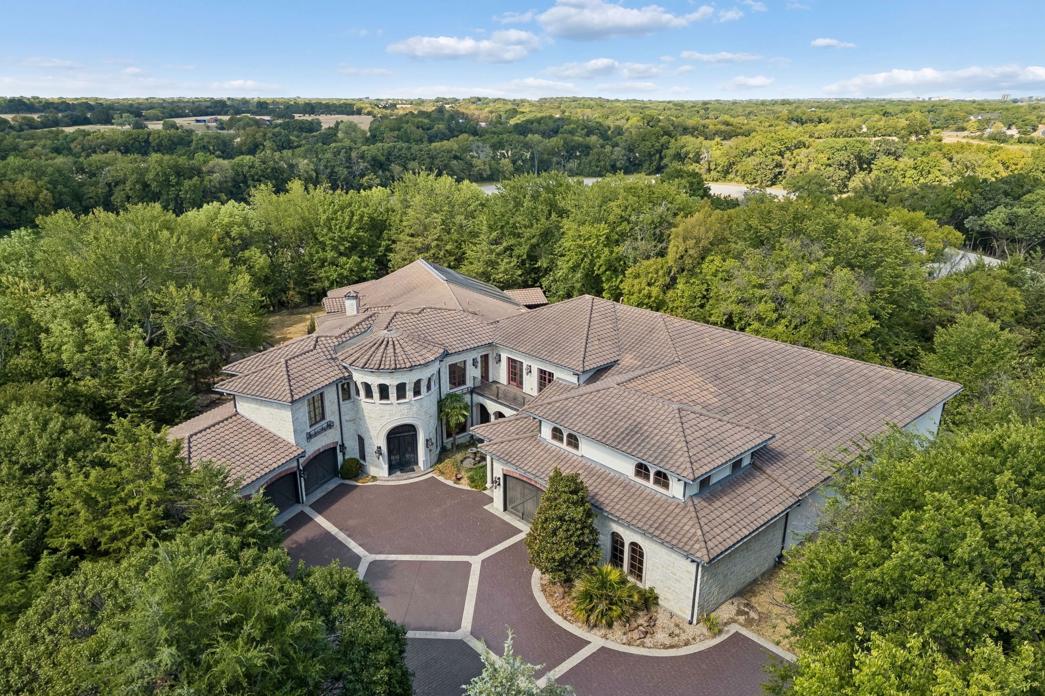 2115 Paradise Ranch Trail