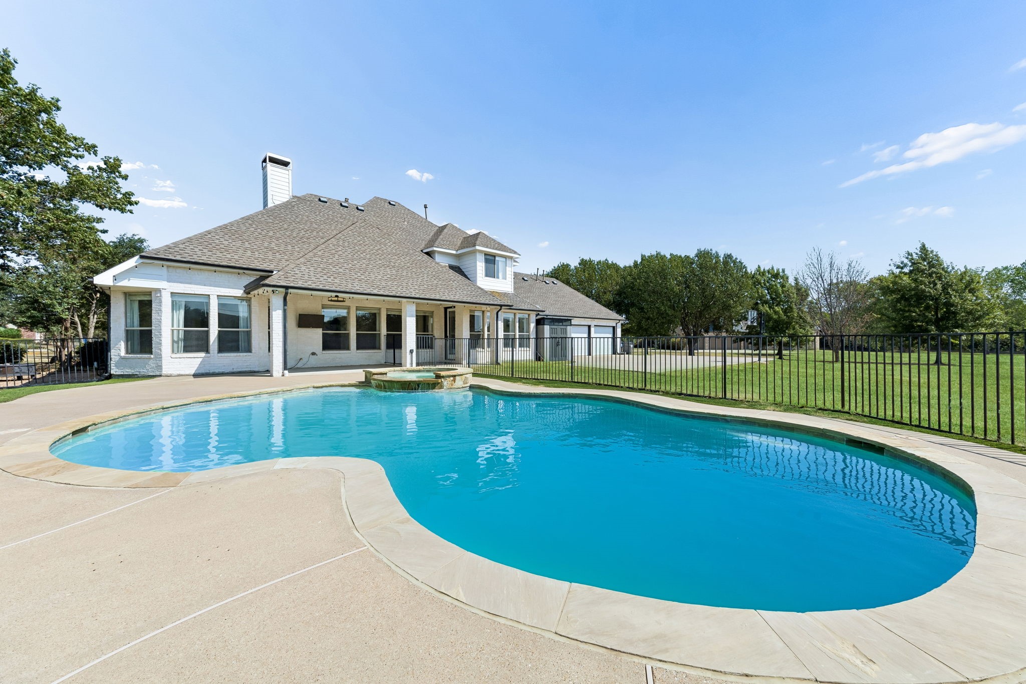 560 Palomino Drive