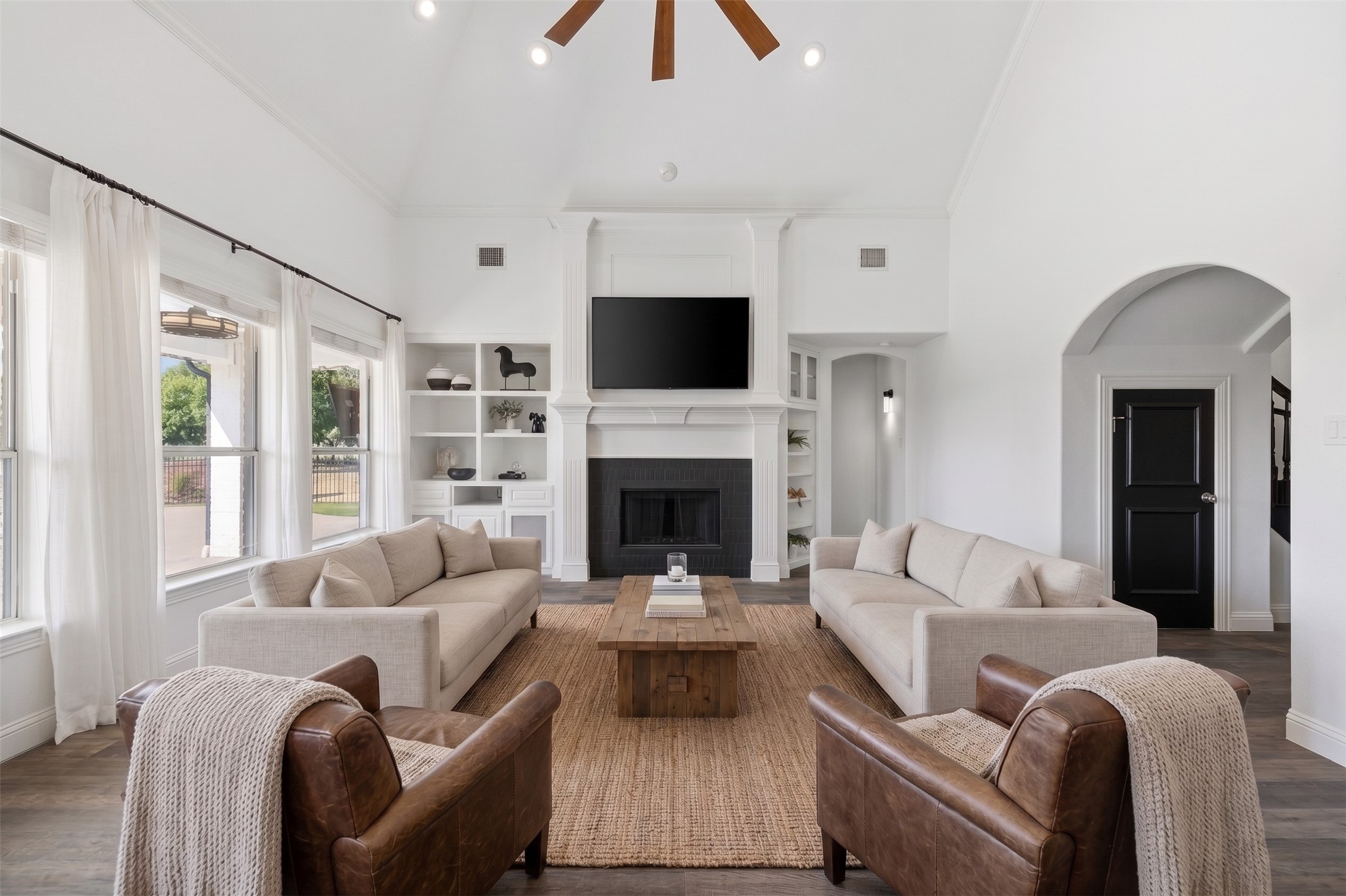 560 Palomino Drive