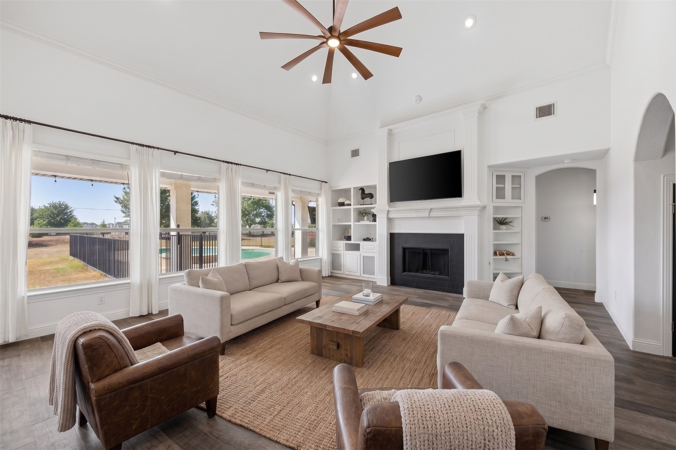 560 Palomino Drive