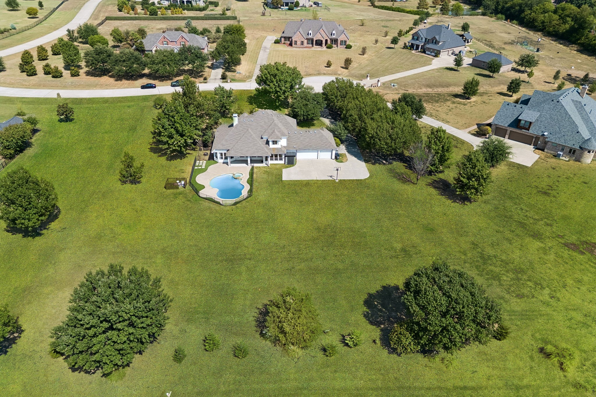560 Palomino Drive