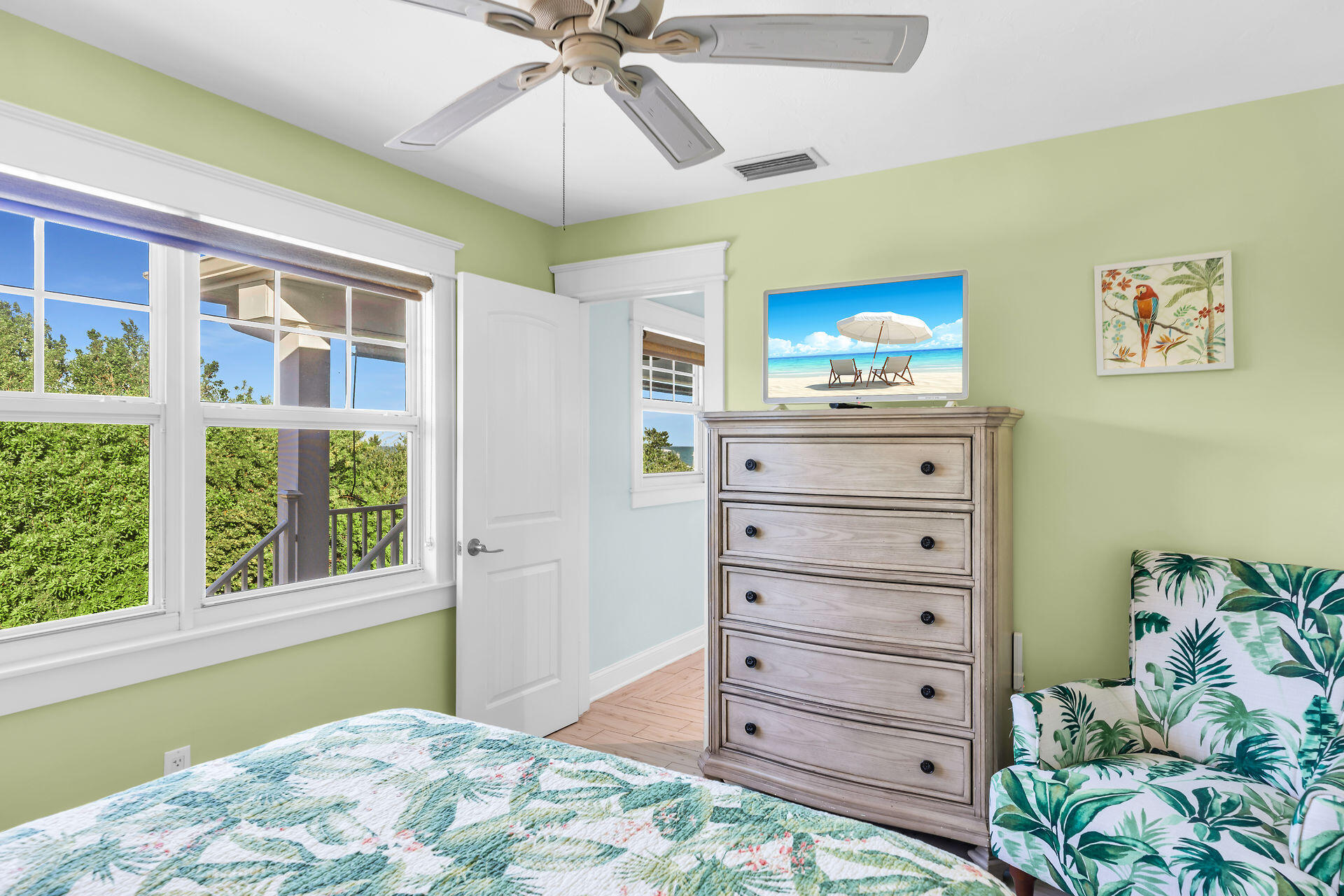 86 Pelican Road