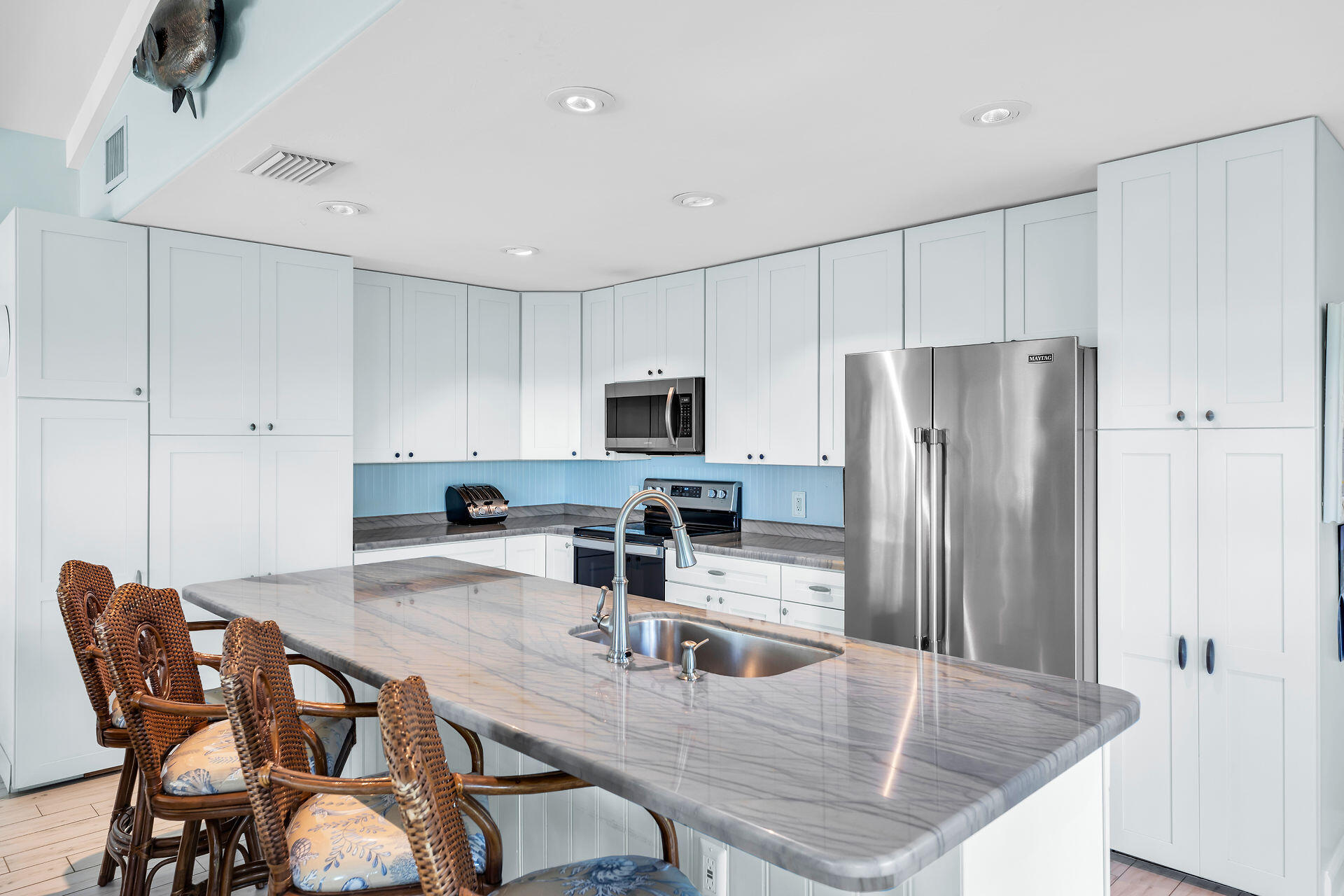 86 Pelican Road