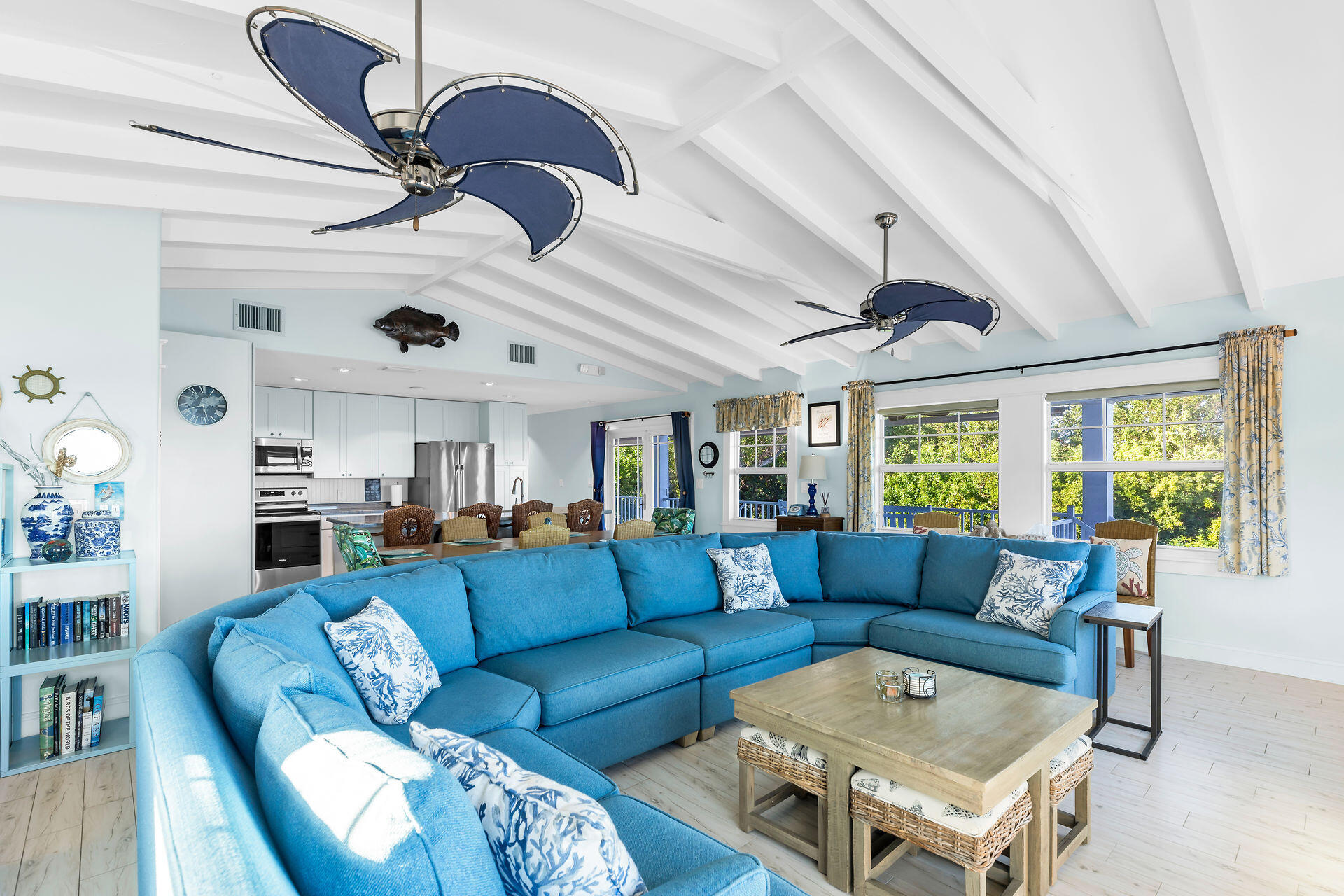 86 Pelican Road