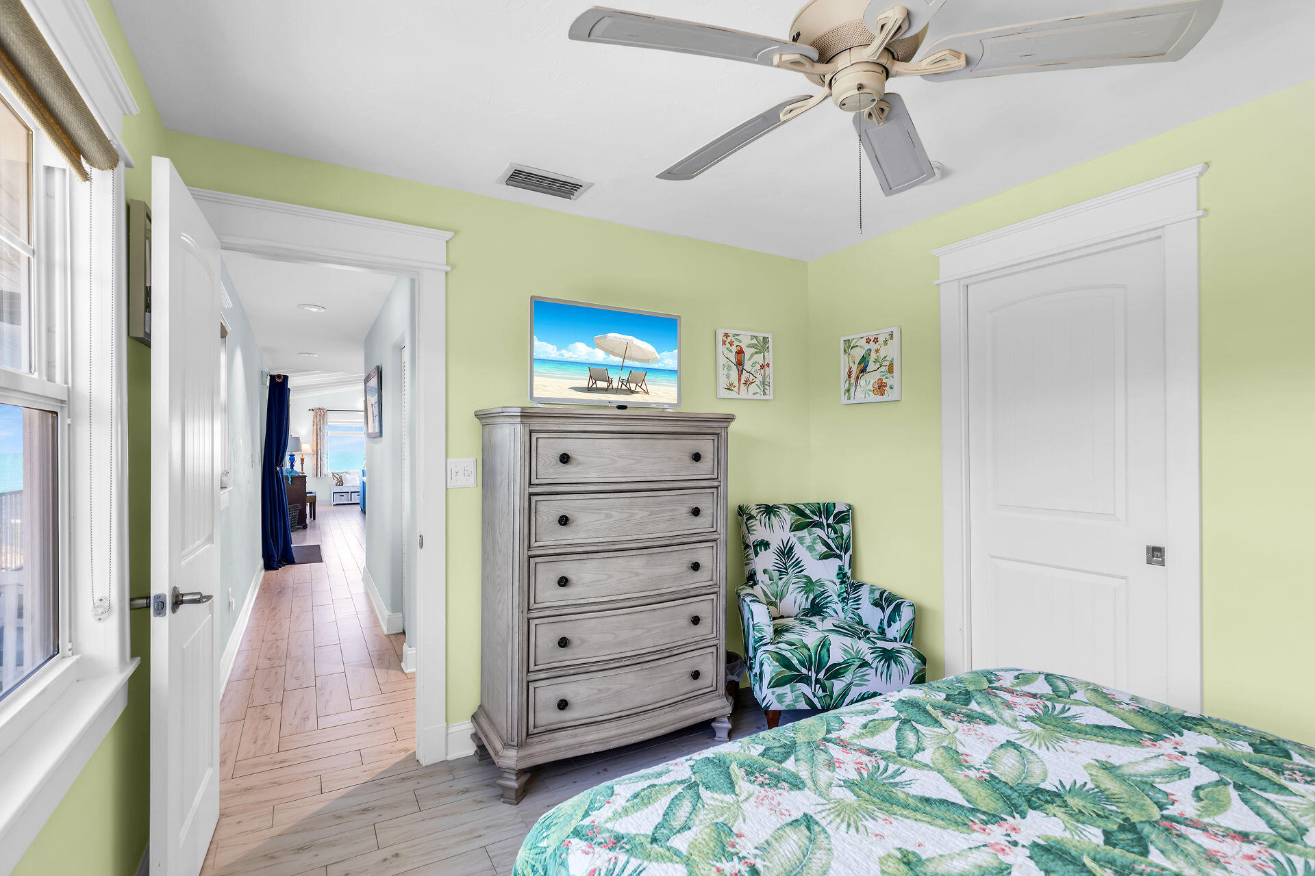 86 Pelican Road