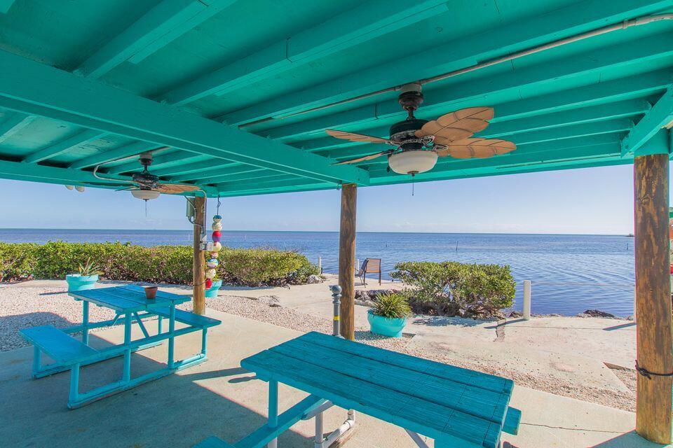 6099 Overseas Highway Unit: 71E