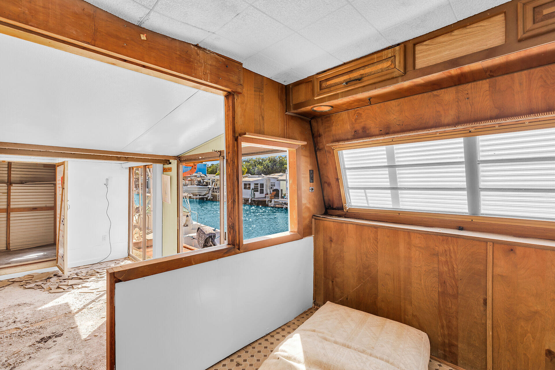 6099 Overseas Highway Unit: LOT 48E