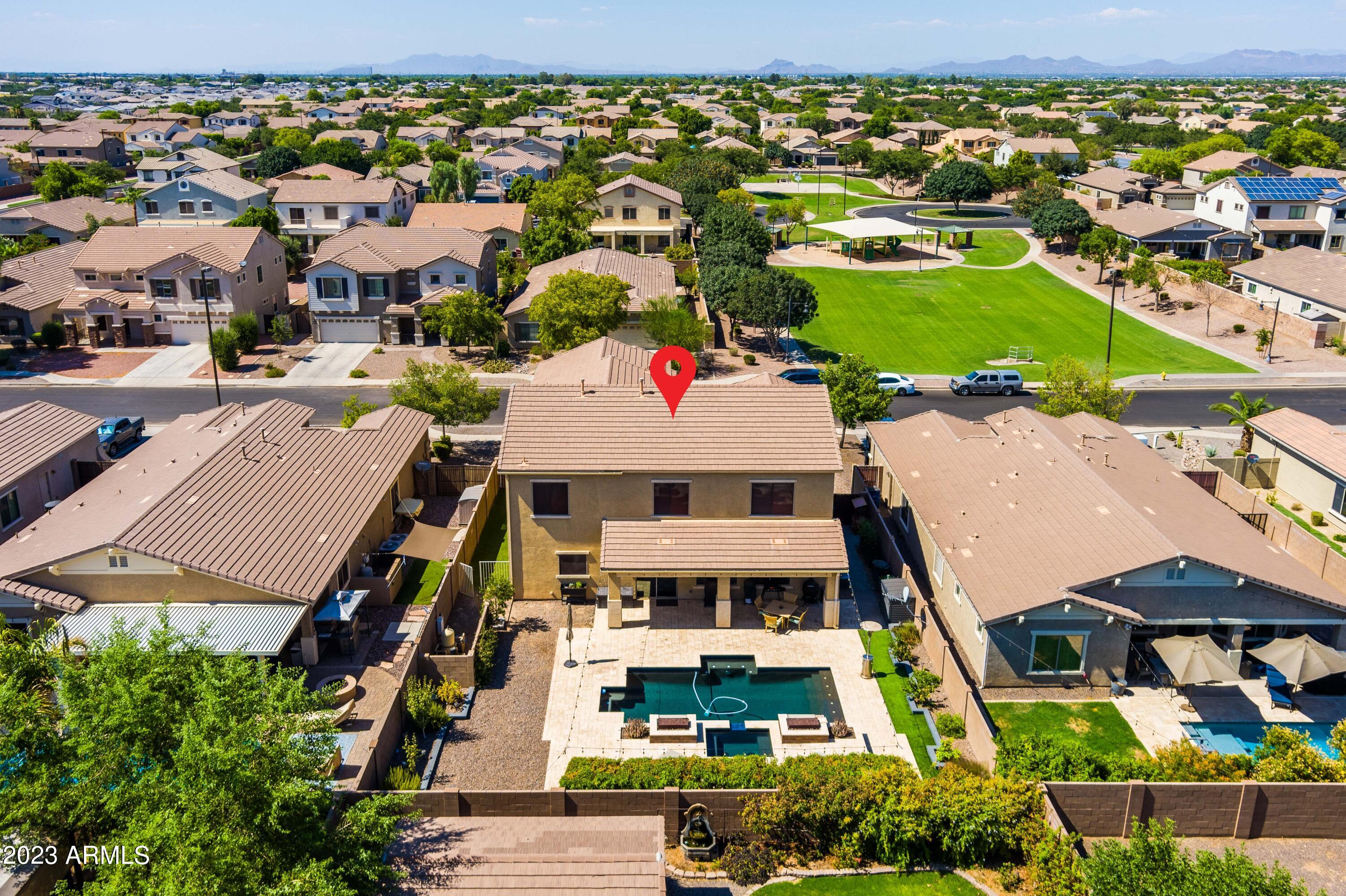 2915 E TRIGGER Way