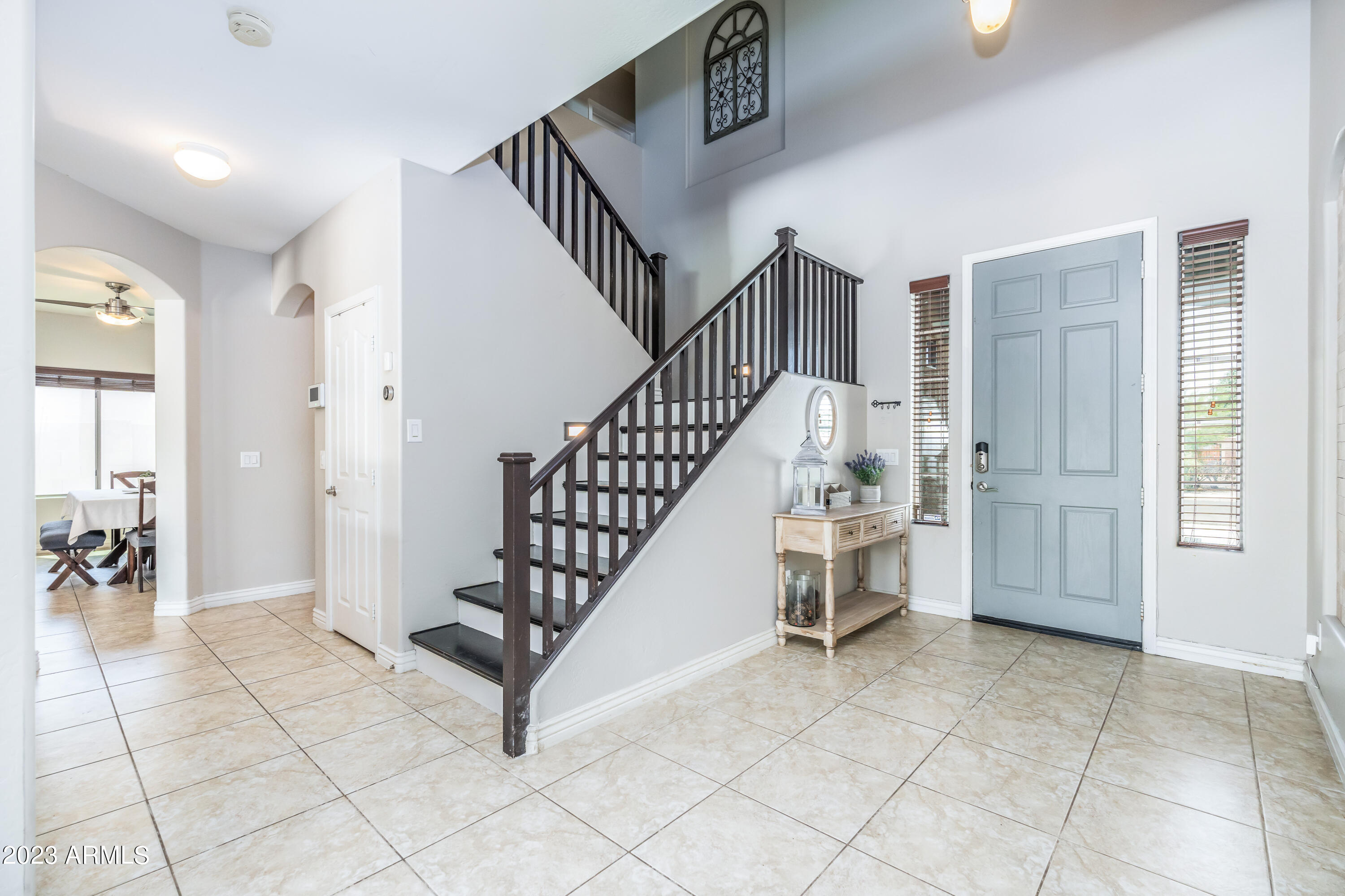 2915 E TRIGGER Way