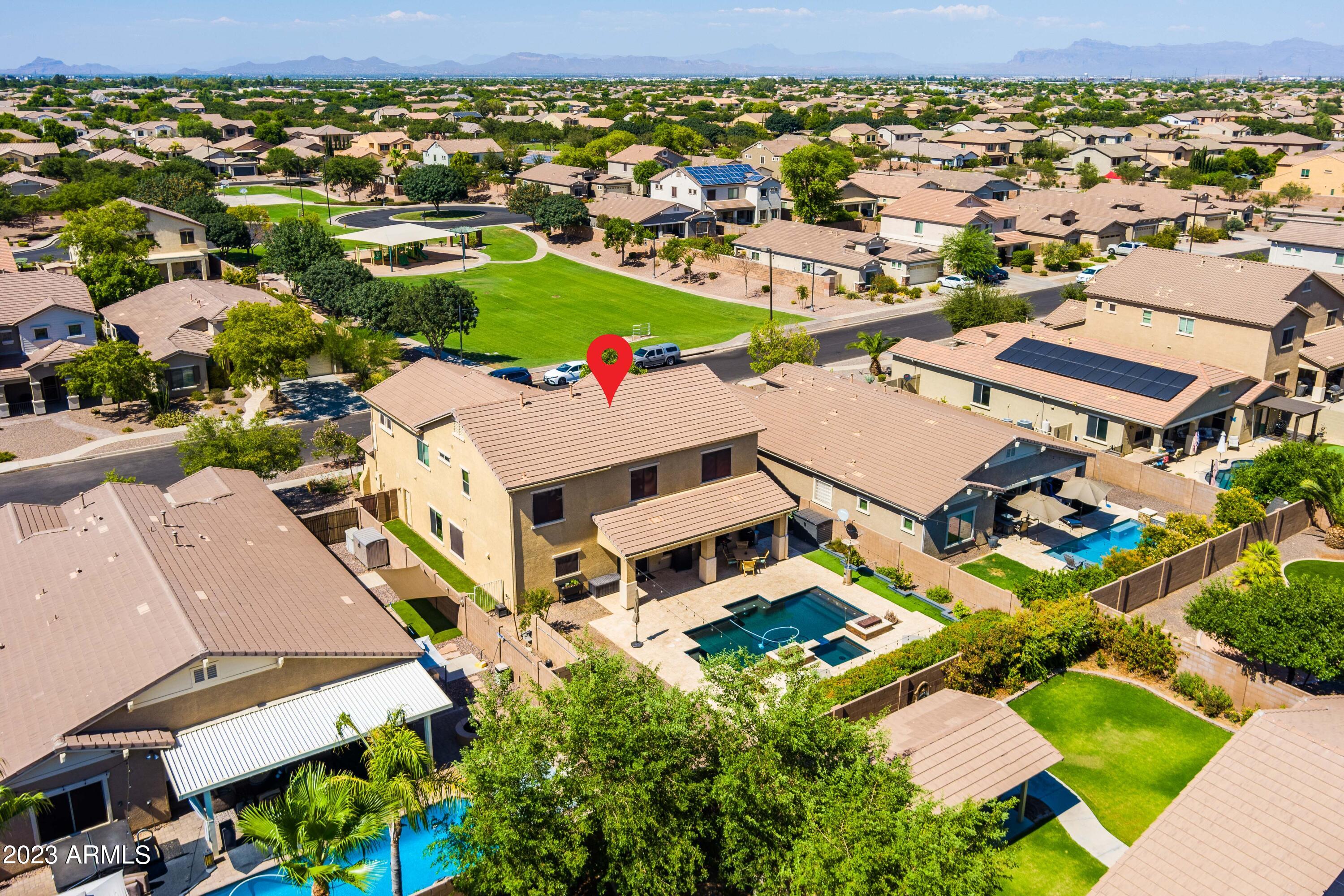 2915 E TRIGGER Way
