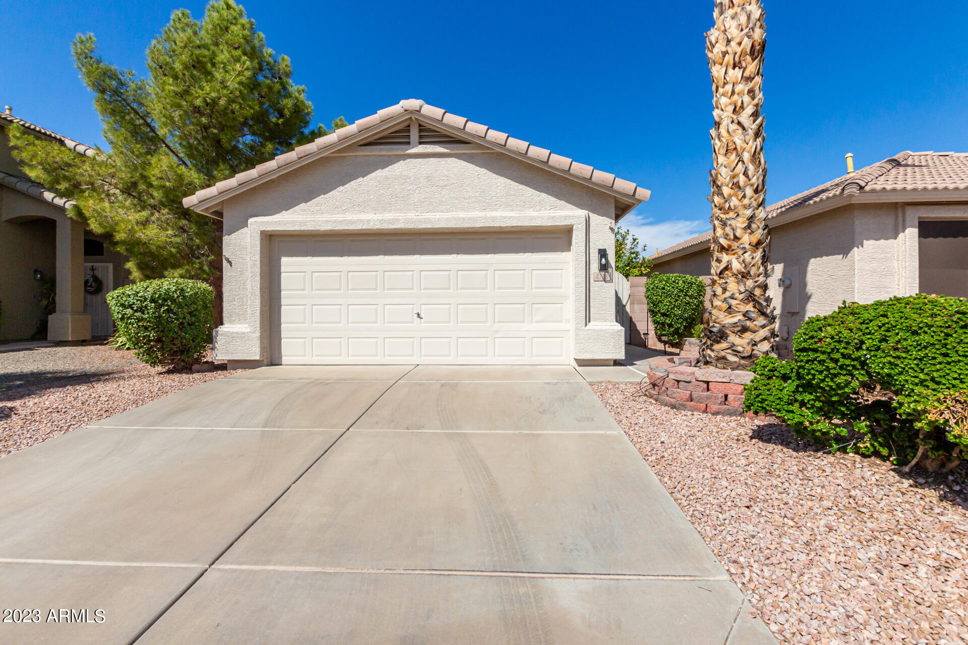 4728 E MOUNTAIN VISTA Drive