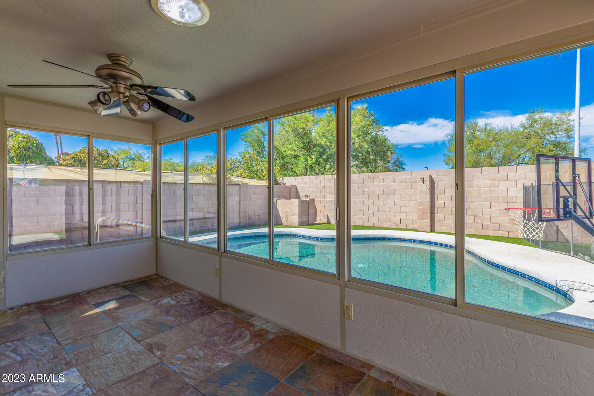 4728 E MOUNTAIN VISTA Drive