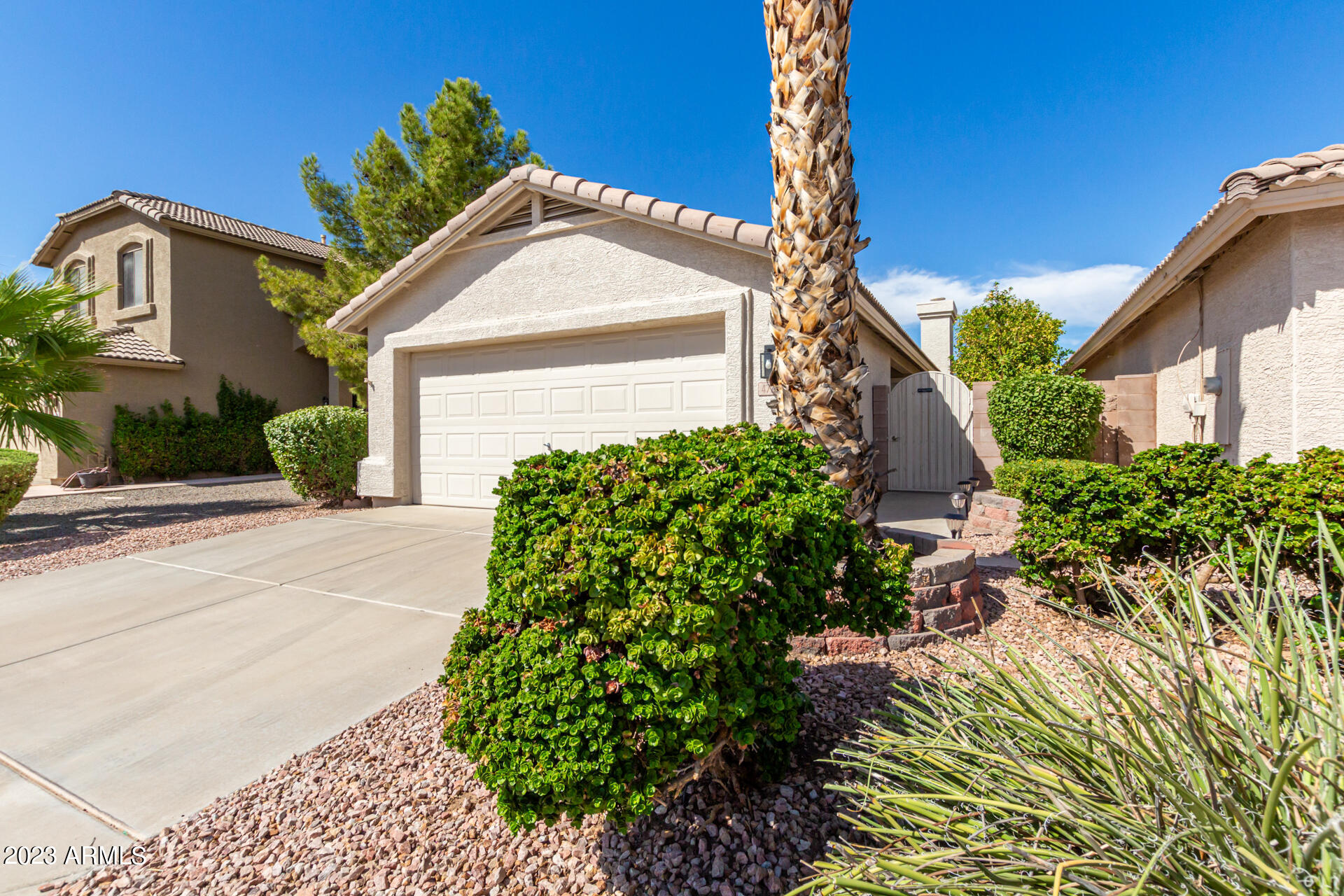 4728 E MOUNTAIN VISTA Drive